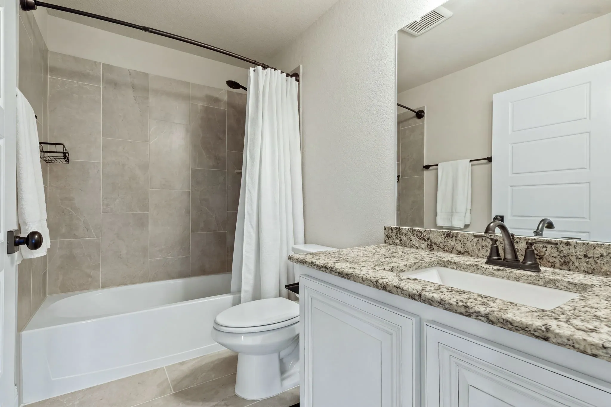 Single Family Residence For Sale in Grayson County , 193 Morrison Road, Howe, Texas 75459, 4 Bedroom, 4 Bathroom, 6 Garage spaces, 2,716 Sqft, built in 2023, mls#21403908, Real Estate Agent in Howe, Homes For Sale in Grayson county, Homes For Sale in Howe, Realtor in Howe Texas, Real Estate Brokerage Independent Realty Texas, Luminita Cordes Realtor