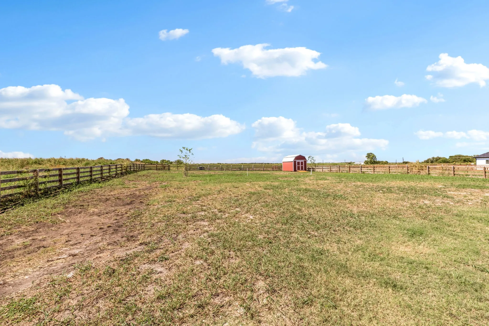Single Family Residence For Sale in Grayson County , 193 Morrison Road, Howe, Texas 75459, 4 Bedroom, 4 Bathroom, 6 Garage spaces, 2,716 Sqft, built in 2023, mls#21403908, Real Estate Agent in Howe, Homes For Sale in Grayson county, Homes For Sale in Howe, Realtor in Howe Texas, Real Estate Brokerage Independent Realty Texas, Luminita Cordes Realtor