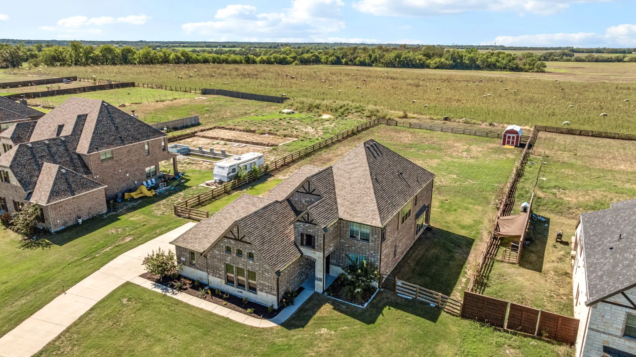 Single Family Residence For Sale in Grayson County , 193 Morrison Road, Howe, Texas 75459, 4 Bedroom, 4 Bathroom, 6 Garage spaces, 2,716 Sqft, built in 2023, mls#21403908, Real Estate Agent in Howe, Homes For Sale in Grayson county, Homes For Sale in Howe, Realtor in Howe Texas, Real Estate Brokerage Independent Realty Texas, Luminita Cordes Realtor