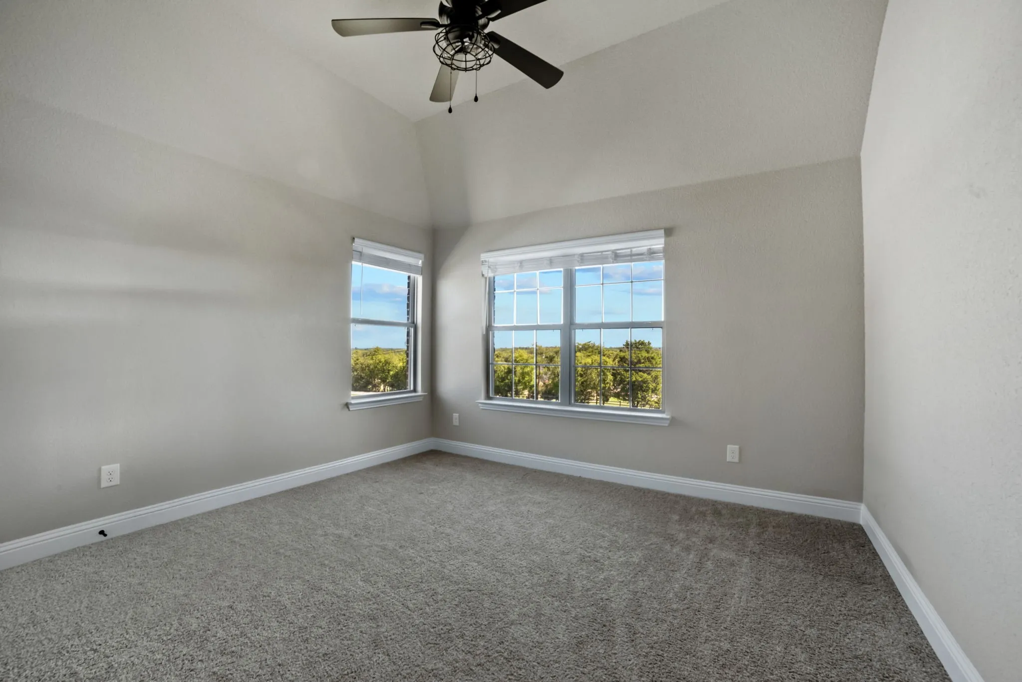 Single Family Residence For Sale in Grayson County , 193 Morrison Road, Howe, Texas 75459, 4 Bedroom, 4 Bathroom, 6 Garage spaces, 2,716 Sqft, built in 2023, mls#21403908, Real Estate Agent in Howe, Homes For Sale in Grayson county, Homes For Sale in Howe, Realtor in Howe Texas, Real Estate Brokerage Independent Realty Texas, Luminita Cordes Realtor