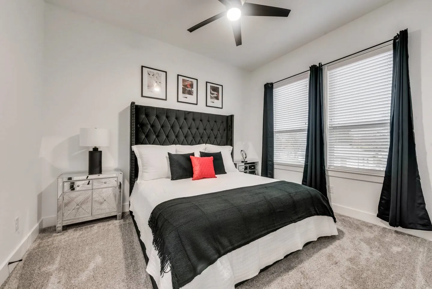 Single Family Residence For Sale in Dallas County , 2015 S Ewing Avenue, Dallas, Texas 75216, 5 Bedroom, 3 Bathroom, 2 Garage spaces, 2,676 Sqft, built in 2022, mls#21405696, Real Estate Agent in Dallas, Homes For Sale in Dallas county, Homes For Sale in Dallas, Realtor in Dallas Texas, Real Estate Brokerage Independent Realty Texas, Luminita Cordes Realtor