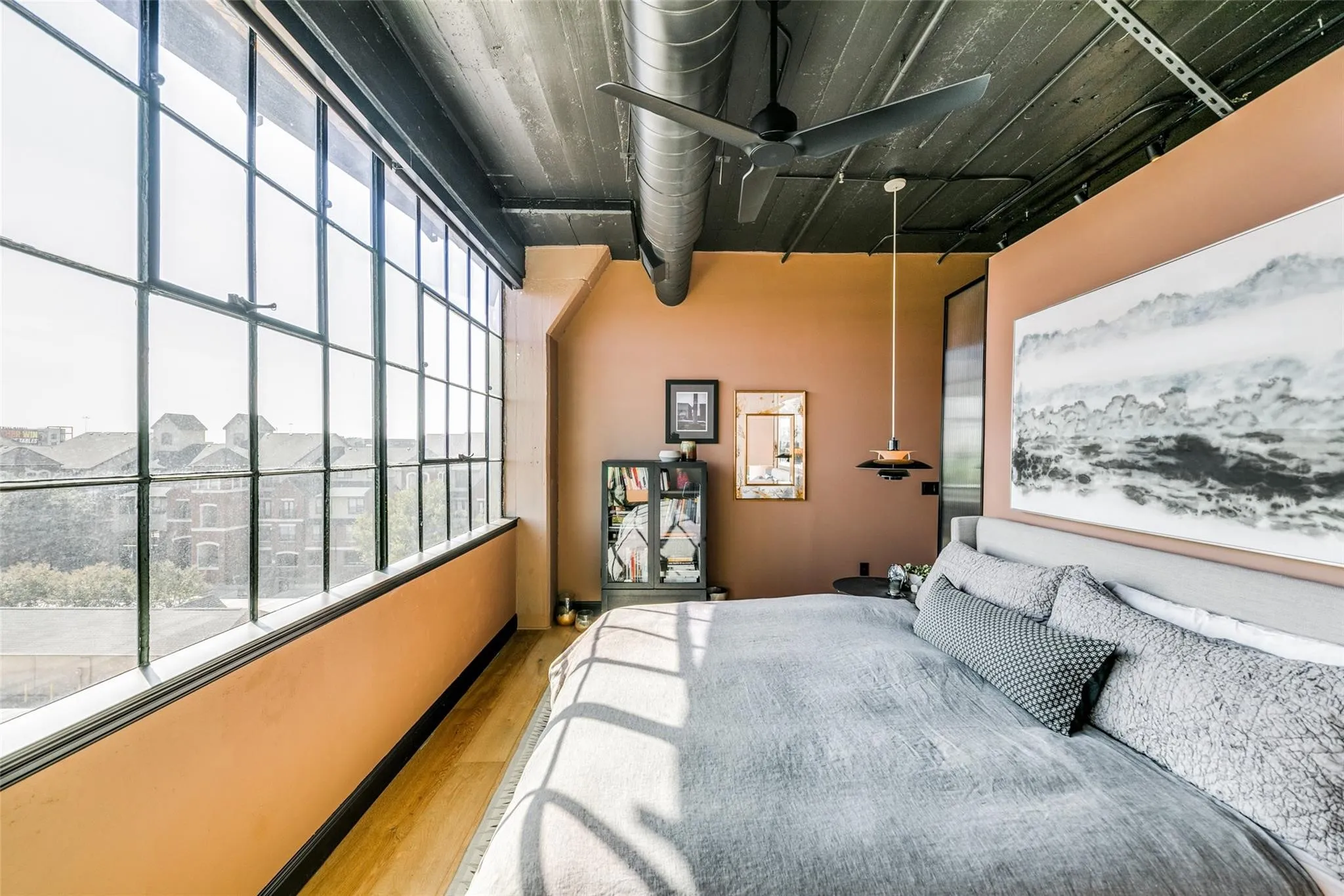 Condominium For Rent in Dallas County , 2220 Canton Street 406, Dallas, Texas 75201, 1 Bedroom, 1 Bathroom, 1 Garage spaces, 1,448 Sqft, built in 1925, mls#21405626, Real Estate Agent in Dallas, Homes For Rent in Dallas county, Homes For Rent in Dallas, Realtor in Dallas Texas, Real Estate Brokerage Independent Realty Texas, Luminita Cordes Realtor