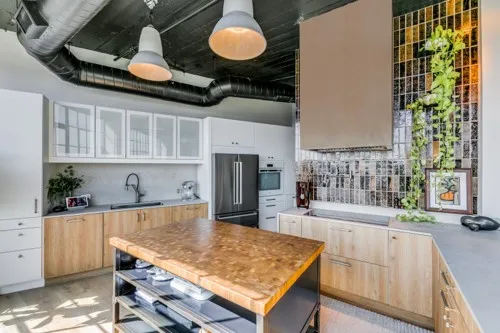 Condominium For Rent in Dallas County , 2220 Canton Street 406, Dallas, Texas 75201, 1 Bedroom, 1 Bathroom, 1 Garage spaces, 1,448 Sqft, built in 1925, mls#21405626, Real Estate Agent in Dallas, Homes For Rent in Dallas county, Homes For Rent in Dallas, Realtor in Dallas Texas, Real Estate Brokerage Independent Realty Texas, Luminita Cordes Realtor
