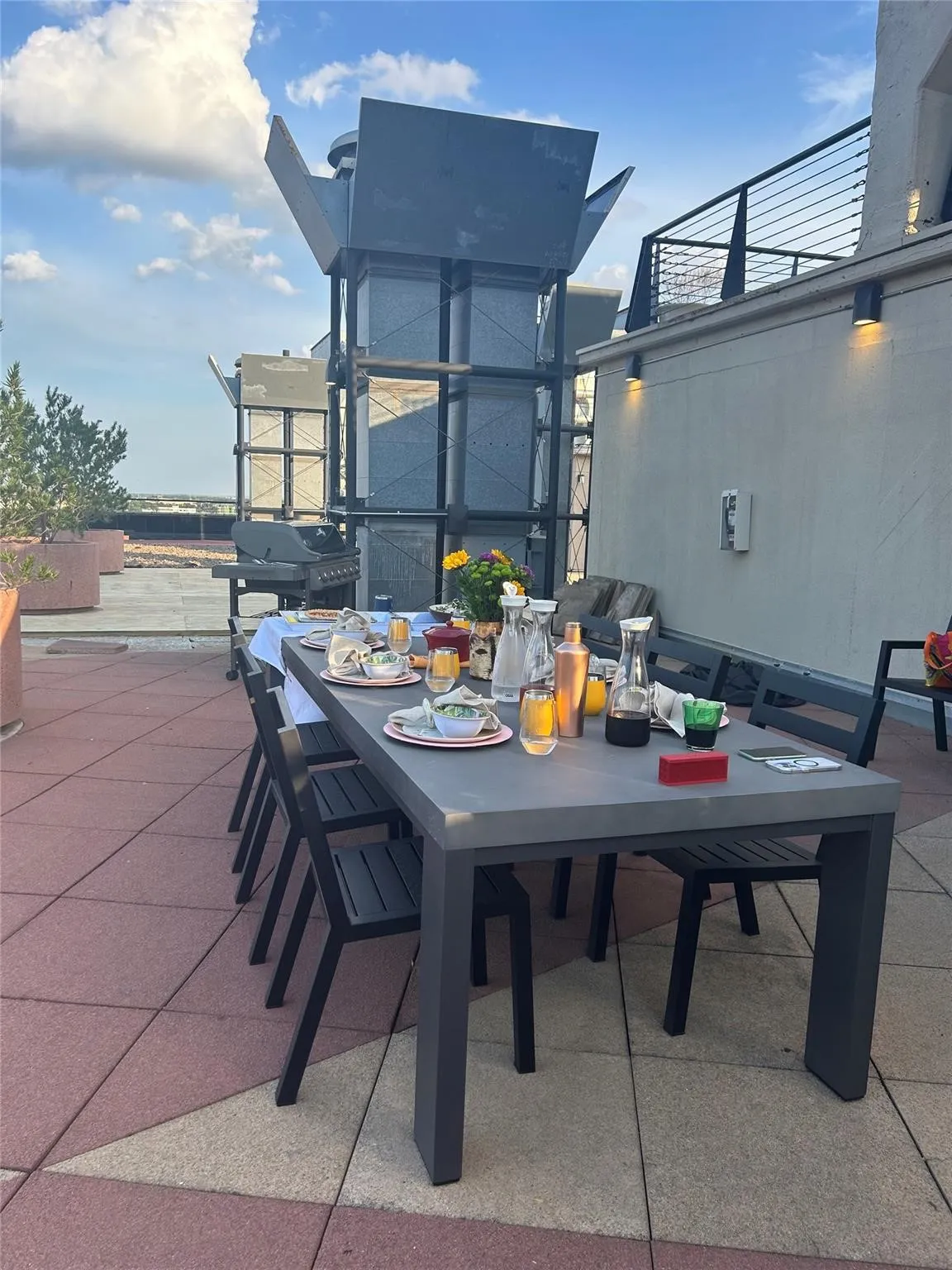 Condominium For Rent in Dallas County , 2220 Canton Street 406, Dallas, Texas 75201, 1 Bedroom, 1 Bathroom, 1 Garage spaces, 1,448 Sqft, built in 1925, mls#21405626, Real Estate Agent in Dallas, Homes For Rent in Dallas county, Homes For Rent in Dallas, Realtor in Dallas Texas, Real Estate Brokerage Independent Realty Texas, Luminita Cordes Realtor