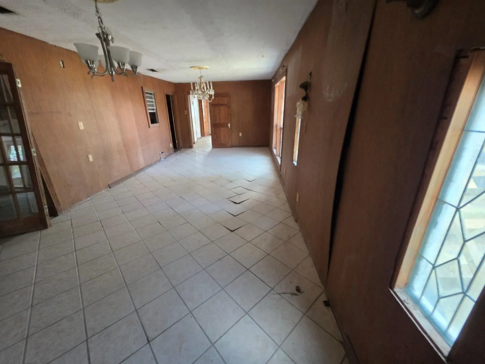 Single Family Residence For Sale in Hopkins County , 1917 County Road 1144, Miller Grove, Texas 75472, 2 Bedroom, 2 Bathroom, Garage spaces, 1,503 Sqft, built in 1930, mls#21405699, Real Estate Agent in Miller Grove, Homes For Sale in Hopkins county, Homes For Sale in Miller Grove, Realtor in Miller Grove Texas, Real Estate Brokerage Independent Realty Texas, Luminita Cordes Realtor