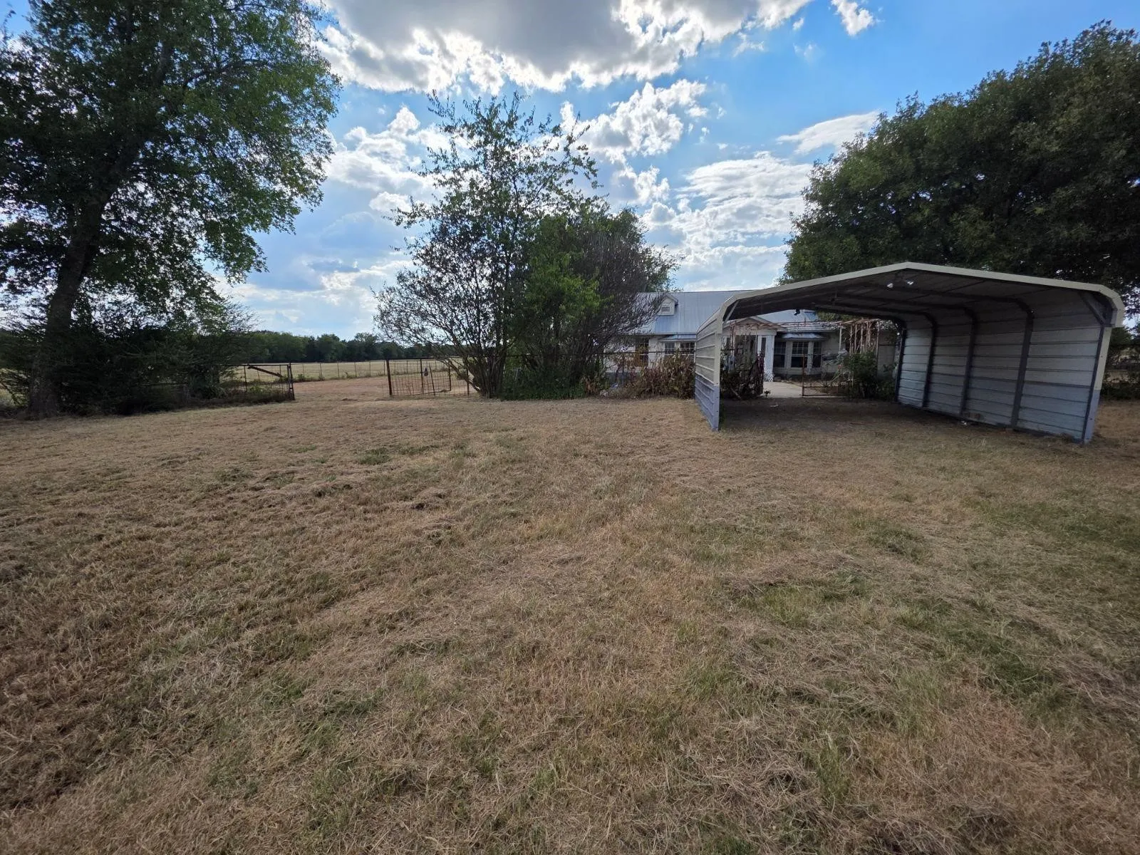 Single Family Residence For Sale in Hopkins County , 1917 County Road 1144, Miller Grove, Texas 75472, 2 Bedroom, 2 Bathroom, Garage spaces, 1,503 Sqft, built in 1930, mls#21405699, Real Estate Agent in Miller Grove, Homes For Sale in Hopkins county, Homes For Sale in Miller Grove, Realtor in Miller Grove Texas, Real Estate Brokerage Independent Realty Texas, Luminita Cordes Realtor