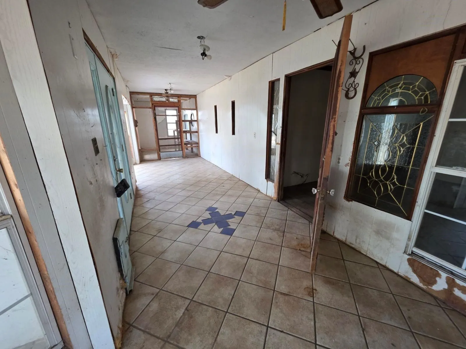 Single Family Residence For Sale in Hopkins County , 1917 County Road 1144, Miller Grove, Texas 75472, 2 Bedroom, 2 Bathroom, Garage spaces, 1,503 Sqft, built in 1930, mls#21405699, Real Estate Agent in Miller Grove, Homes For Sale in Hopkins county, Homes For Sale in Miller Grove, Realtor in Miller Grove Texas, Real Estate Brokerage Independent Realty Texas, Luminita Cordes Realtor