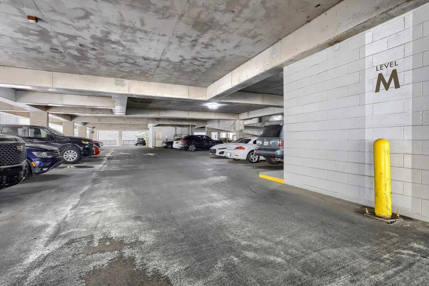 Condominium For Sale in Dallas County , 1200 Main Street 1904, Dallas, Texas 75202, 1 Bedroom, 2 Bathroom, 1 Garage spaces, 1,169 Sqft, built in 1974, mls#21404634, Real Estate Agent in Dallas, Homes For Sale in Dallas county, Homes For Sale in Dallas, Realtor in Dallas Texas, Real Estate Brokerage Independent Realty Texas, Luminita Cordes Realtor