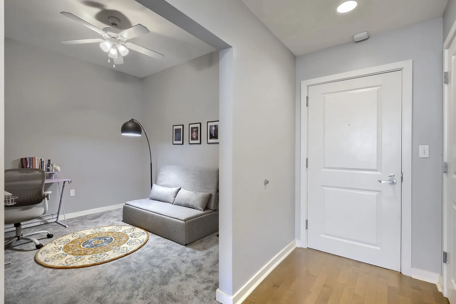 Condominium For Sale in Dallas County , 1200 Main Street 1904, Dallas, Texas 75202, 1 Bedroom, 2 Bathroom, 1 Garage spaces, 1,169 Sqft, built in 1974, mls#21404634, Real Estate Agent in Dallas, Homes For Sale in Dallas county, Homes For Sale in Dallas, Realtor in Dallas Texas, Real Estate Brokerage Independent Realty Texas, Luminita Cordes Realtor