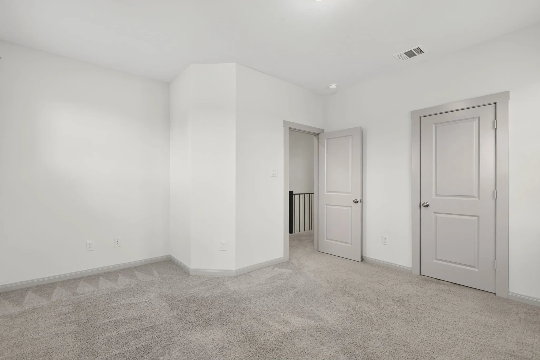 Single Family Residence For Sale in Collin County , 5817 Liberty Hill Drive, Mc Kinney, Texas 75070, 3 Bedroom, 3 Bathroom, 2 Garage spaces, 2,516 Sqft, built in 2019, mls#21405665, Real Estate Agent in Mc Kinney, Homes For Sale in Collin county, Homes For Sale in Mc Kinney, Realtor in Mc Kinney Texas, Real Estate Brokerage Independent Realty Texas, Luminita Cordes Realtor