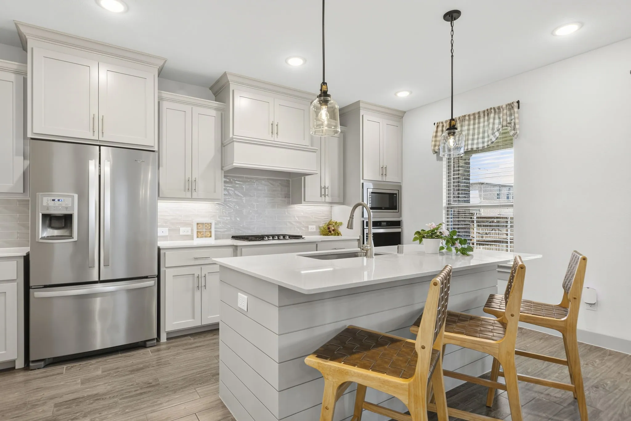 Single Family Residence For Sale in Collin County , 5817 Liberty Hill Drive, Mc Kinney, Texas 75070, 3 Bedroom, 3 Bathroom, 2 Garage spaces, 2,516 Sqft, built in 2019, mls#21405665, Real Estate Agent in Mc Kinney, Homes For Sale in Collin county, Homes For Sale in Mc Kinney, Realtor in Mc Kinney Texas, Real Estate Brokerage Independent Realty Texas, Luminita Cordes Realtor