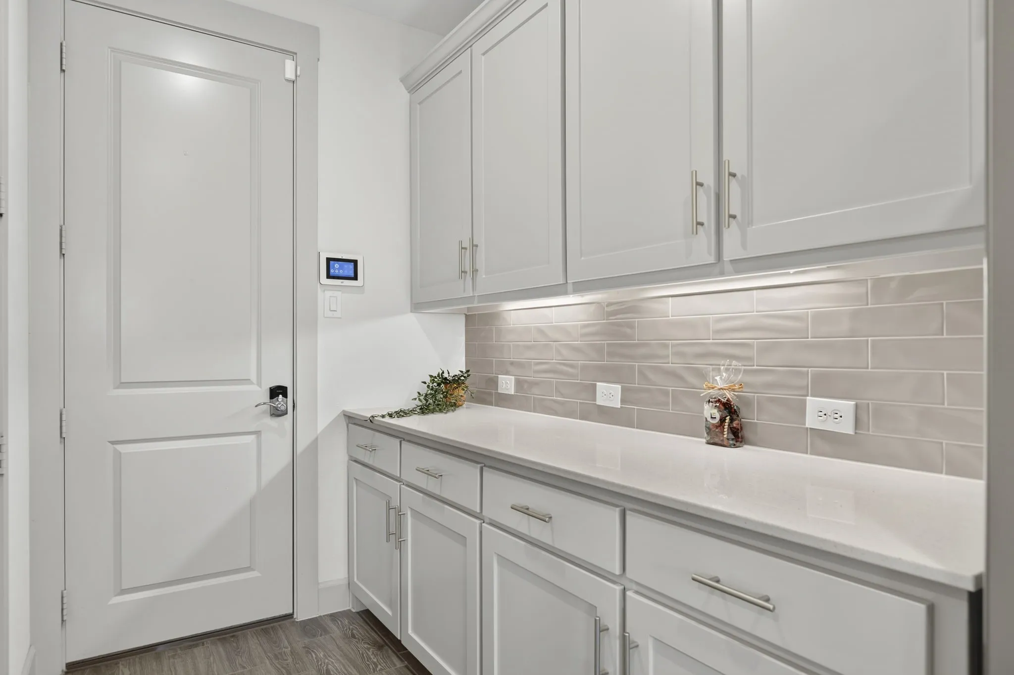 Single Family Residence For Sale in Collin County , 5817 Liberty Hill Drive, Mc Kinney, Texas 75070, 3 Bedroom, 3 Bathroom, 2 Garage spaces, 2,516 Sqft, built in 2019, mls#21405665, Real Estate Agent in Mc Kinney, Homes For Sale in Collin county, Homes For Sale in Mc Kinney, Realtor in Mc Kinney Texas, Real Estate Brokerage Independent Realty Texas, Luminita Cordes Realtor