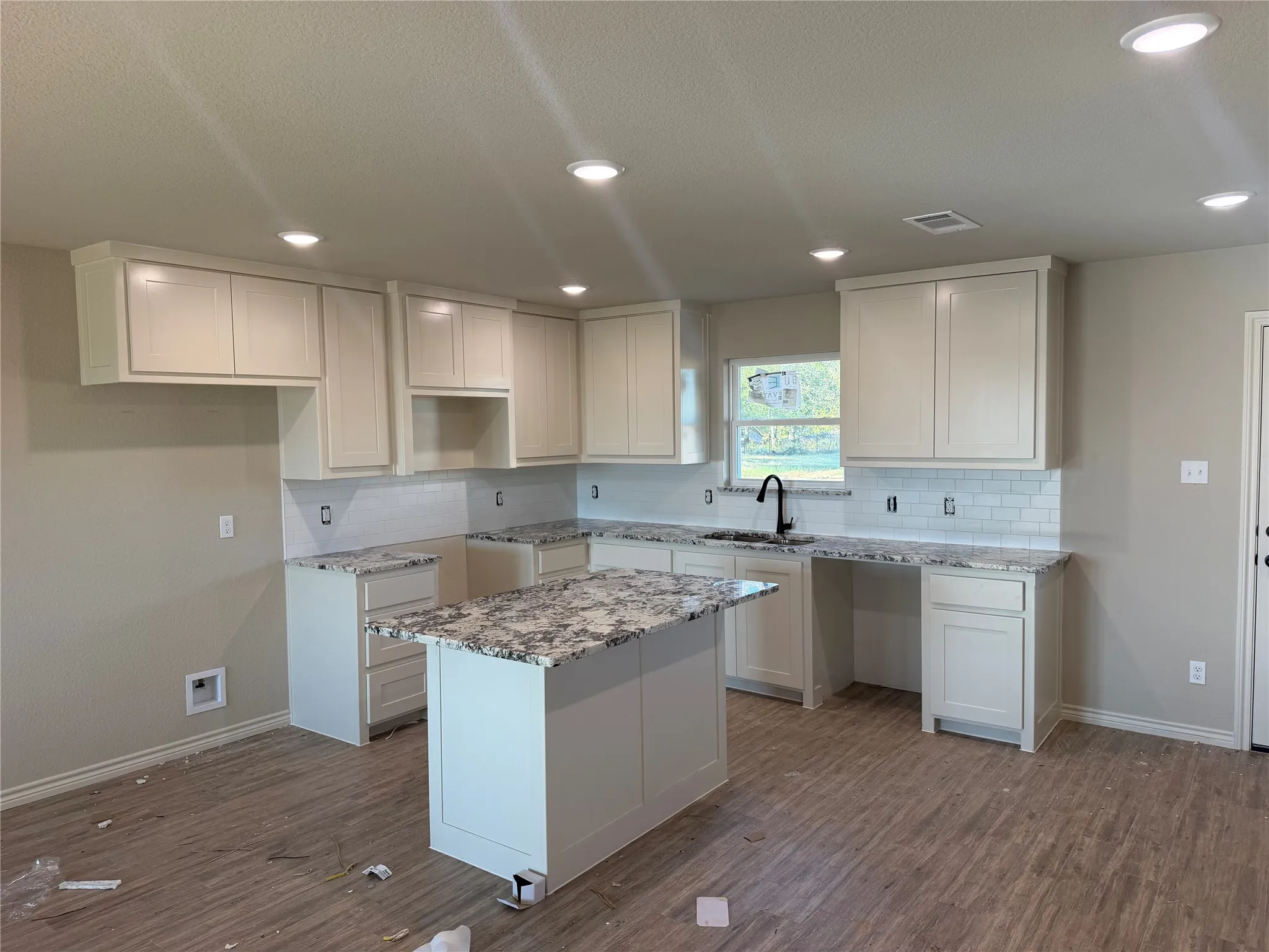 Single Family Residence For Sale in Parker County , 176 Altom Road, Springtown, Texas 76082, 3 Bedroom, 2 Bathroom, 2 Garage spaces, 1,311 Sqft, built in 2026, mls#21405702, Real Estate Agent in Springtown, Homes For Sale in Parker county, Homes For Sale in Springtown, Realtor in Springtown Texas, Real Estate Brokerage Independent Realty Texas, Luminita Cordes Realtor