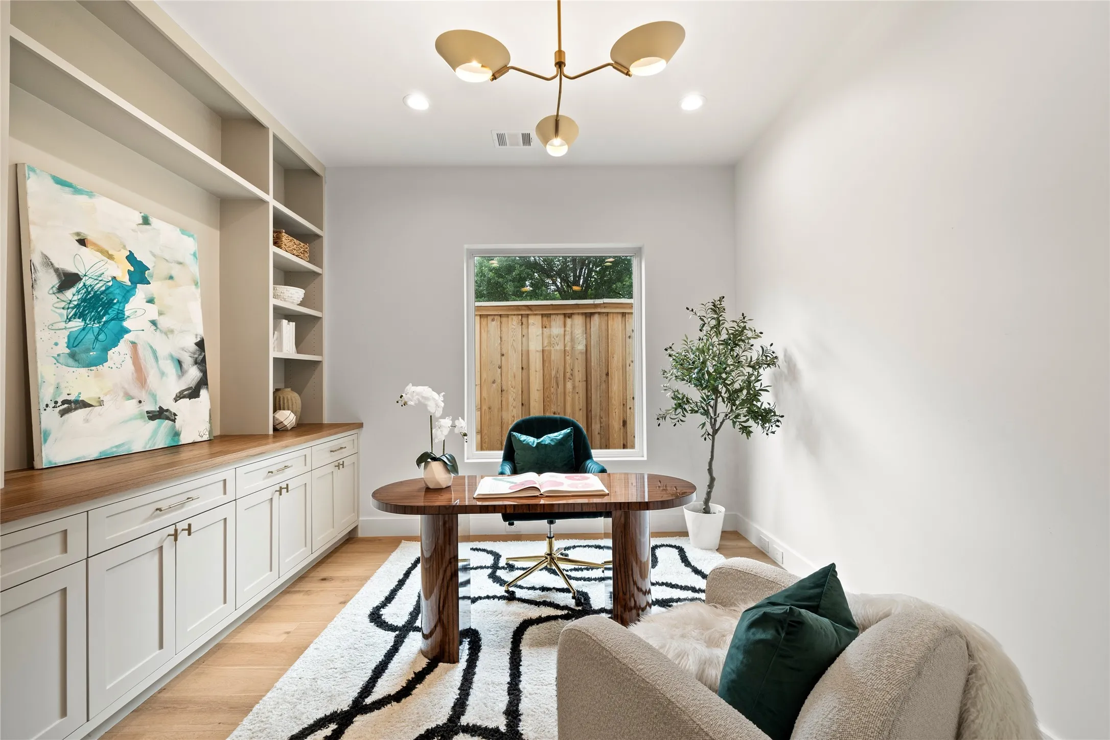 Single Family Residence For Rent in Dallas County , 8730 Rexford Drive, Dallas, Texas 75209, 5 Bedroom, 6 Bathroom, 2 Garage spaces, 4,604 Sqft, built in 2025, mls#21405299, Real Estate Agent in Dallas, Homes For Rent in Dallas county, Homes For Rent in Dallas, Realtor in Dallas Texas, Real Estate Brokerage Independent Realty Texas, Luminita Cordes Realtor