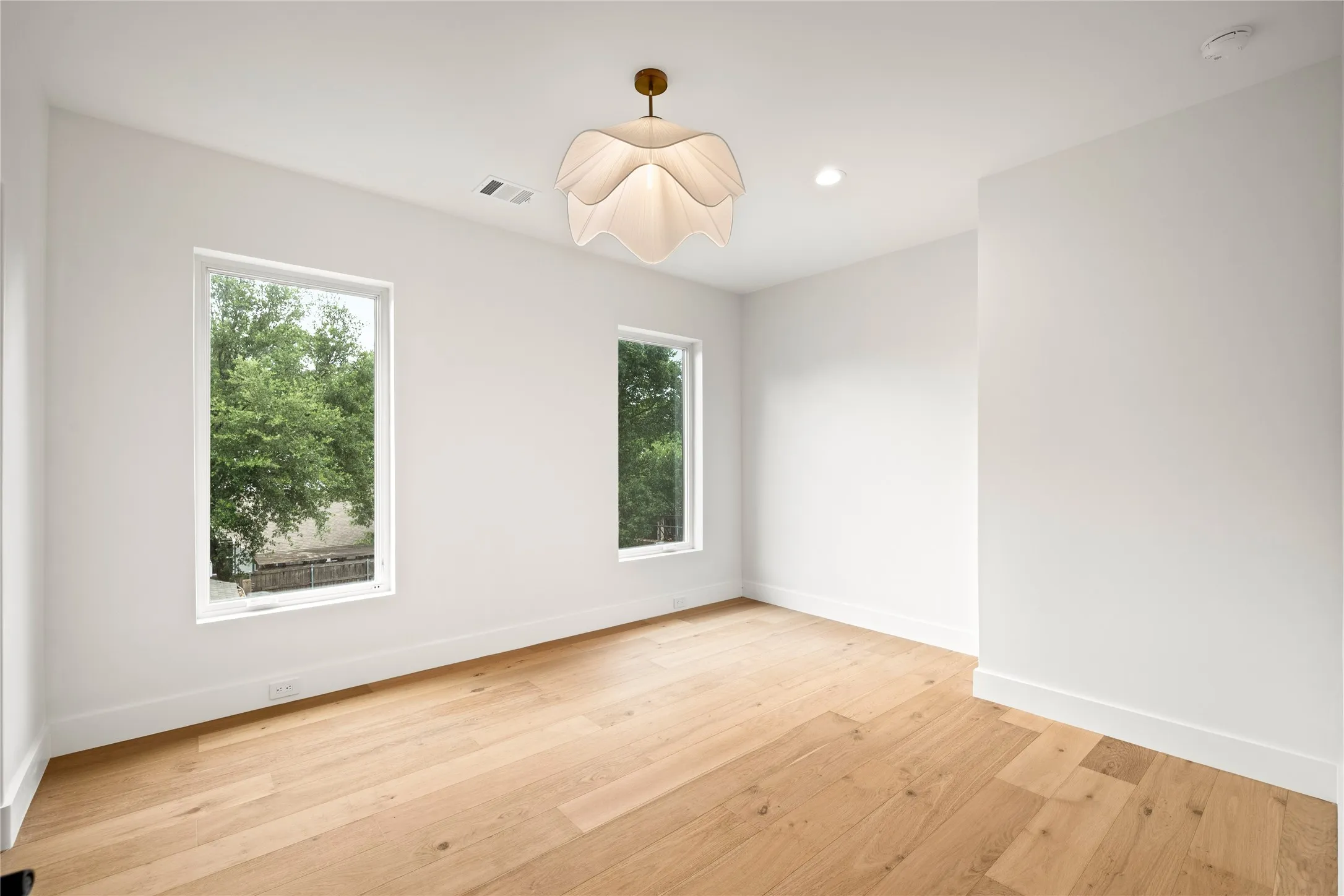Single Family Residence For Rent in Dallas County , 8730 Rexford Drive, Dallas, Texas 75209, 5 Bedroom, 6 Bathroom, 2 Garage spaces, 4,604 Sqft, built in 2025, mls#21405299, Real Estate Agent in Dallas, Homes For Rent in Dallas county, Homes For Rent in Dallas, Realtor in Dallas Texas, Real Estate Brokerage Independent Realty Texas, Luminita Cordes Realtor