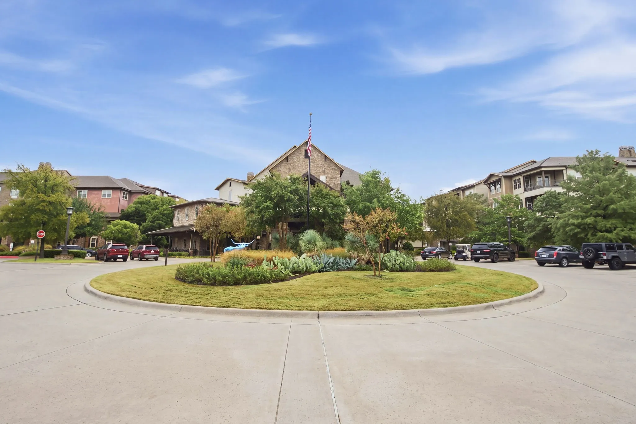 Condominium For Sale in Tarrant County , 301 Watermere Drive 319, Southlake, Texas 76092, 2 Bedroom, 3 Bathroom, 1 Garage spaces, 1,805 Sqft, built in 2008, mls#21392246, Real Estate Agent in Southlake, Homes For Sale in Tarrant county, Homes For Sale in Southlake, Realtor in Southlake Texas, Real Estate Brokerage Independent Realty Texas, Luminita Cordes Realtor