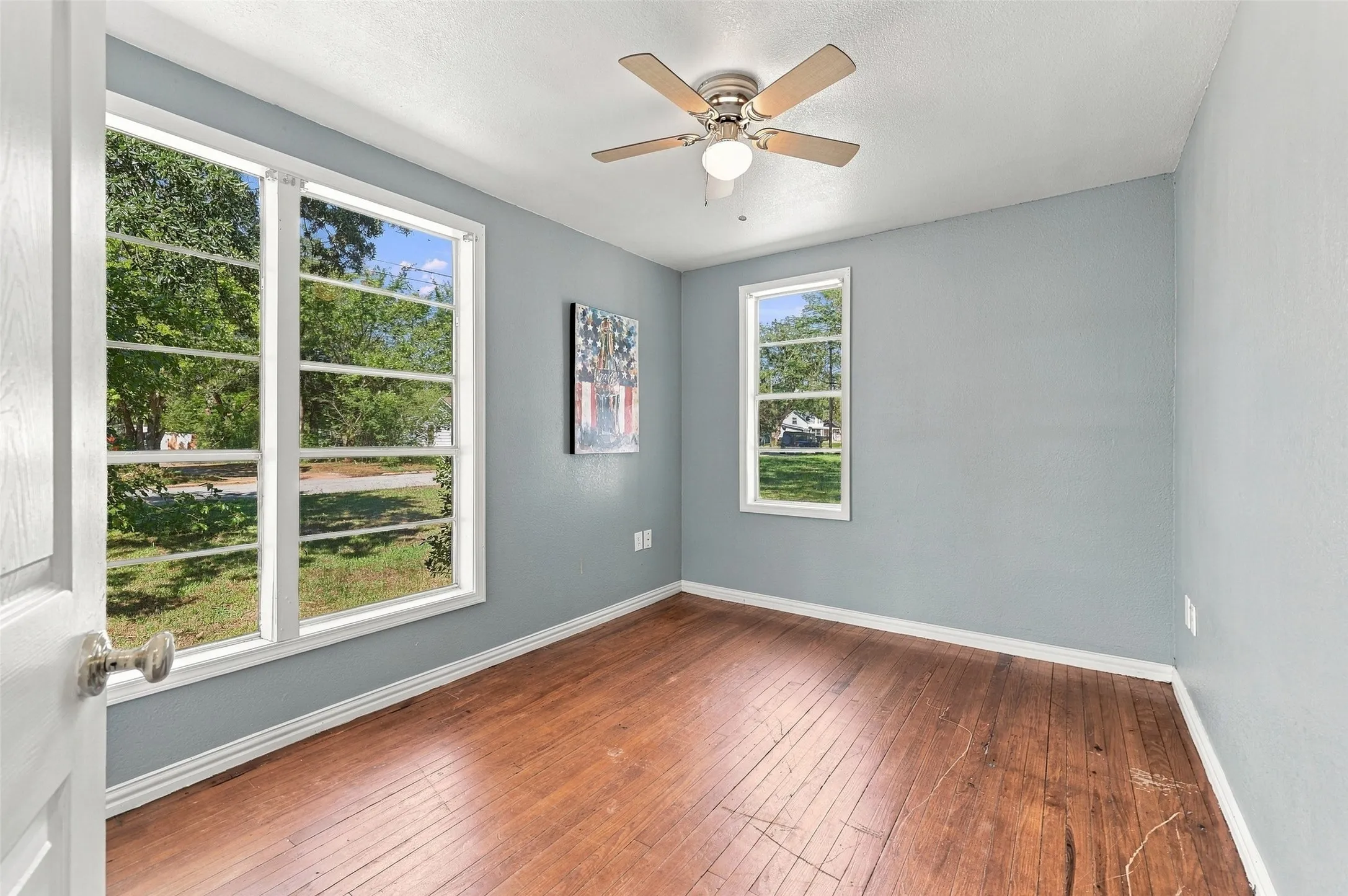 Single Family Residence For Sale in Grayson County , 2530 W Elm Street, Denison, Texas 75020, 3 Bedroom, 2 Bathroom, Garage spaces, 1,206 Sqft, built in 1940, mls#21400245, Real Estate Agent in Denison, Homes For Sale in Grayson county, Homes For Sale in Denison, Realtor in Denison Texas, Real Estate Brokerage Independent Realty Texas, Luminita Cordes Realtor