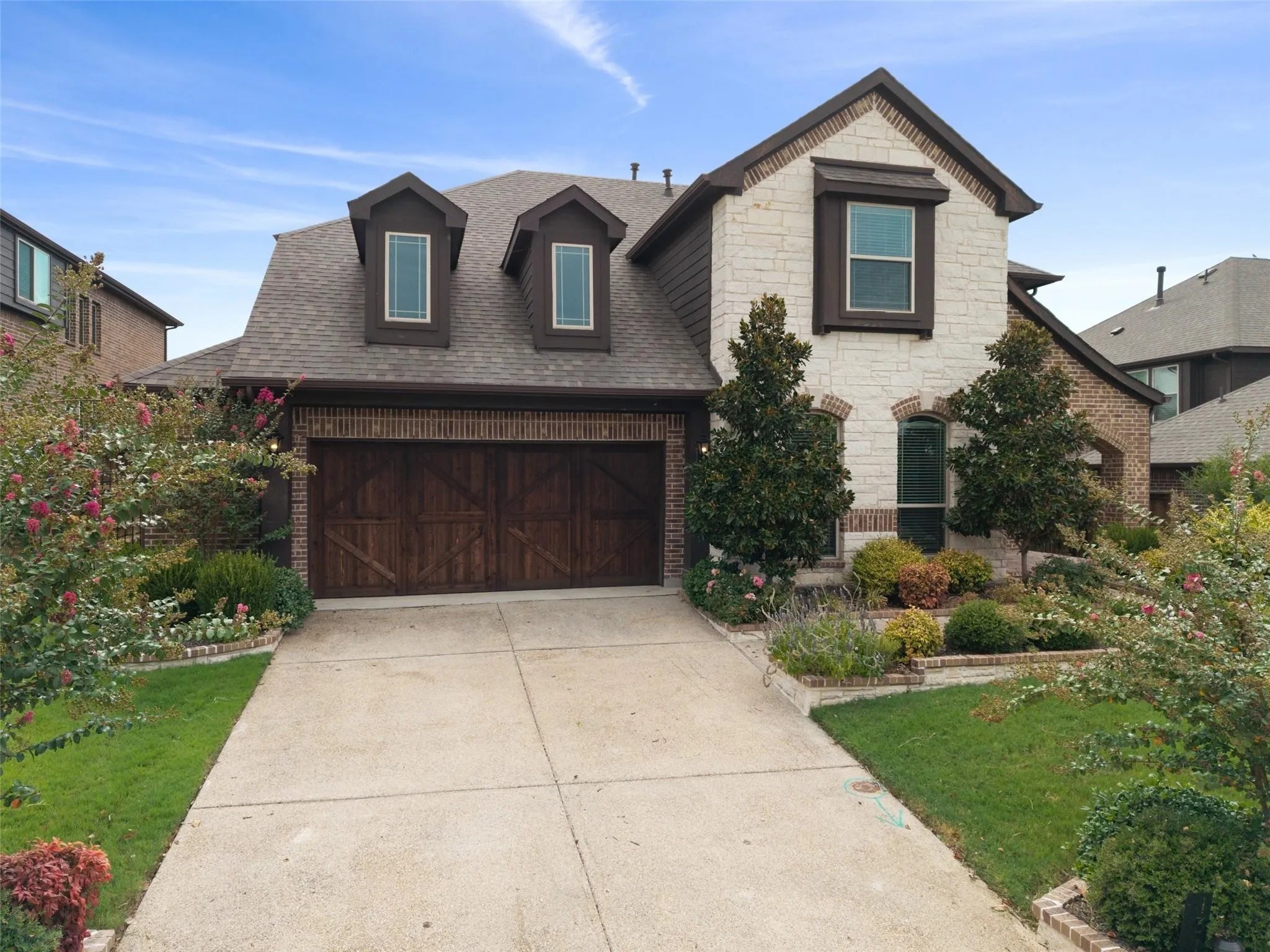 Single Family Residence For Sale