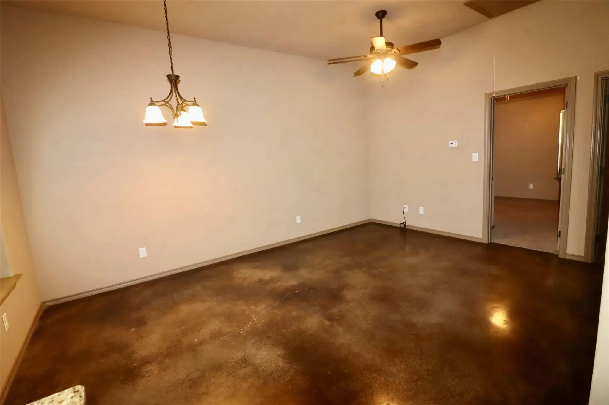Single Family Residence For Rent in Erath County , 663 W Tarleton Street 202, Stephenville, Texas 76401, 1 Bedroom, 1 Bathroom, Garage spaces, 2,158 Sqft, built in 2013, mls#21404869, Real Estate Agent in Stephenville, Homes For Rent in Erath county, Homes For Rent in Stephenville, Realtor in Stephenville Texas, Real Estate Brokerage Independent Realty Texas, Luminita Cordes Realtor