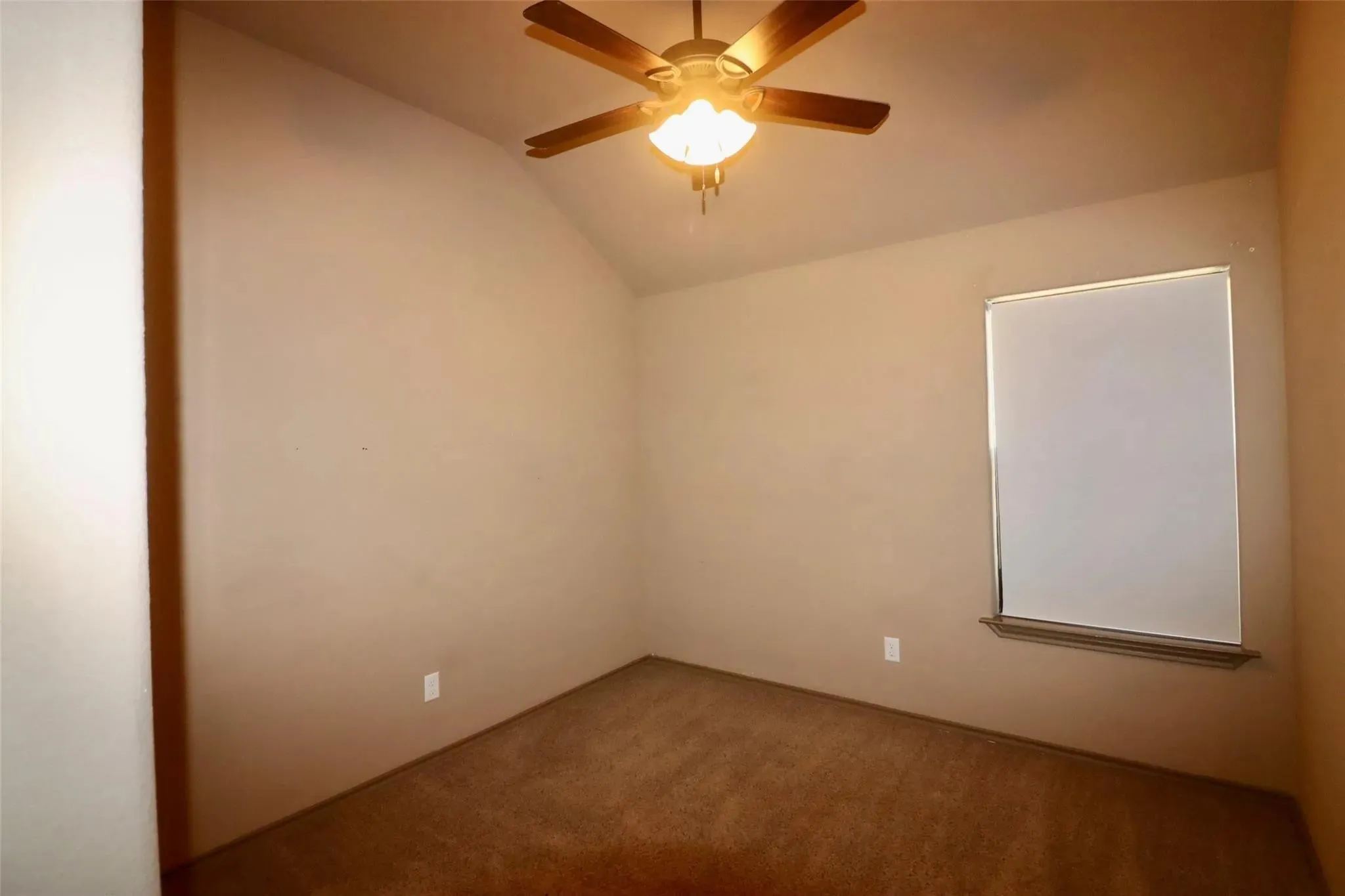 Single Family Residence For Rent in Erath County , 663 W Tarleton Street 202, Stephenville, Texas 76401, 1 Bedroom, 1 Bathroom, Garage spaces, 2,158 Sqft, built in 2013, mls#21404869, Real Estate Agent in Stephenville, Homes For Rent in Erath county, Homes For Rent in Stephenville, Realtor in Stephenville Texas, Real Estate Brokerage Independent Realty Texas, Luminita Cordes Realtor