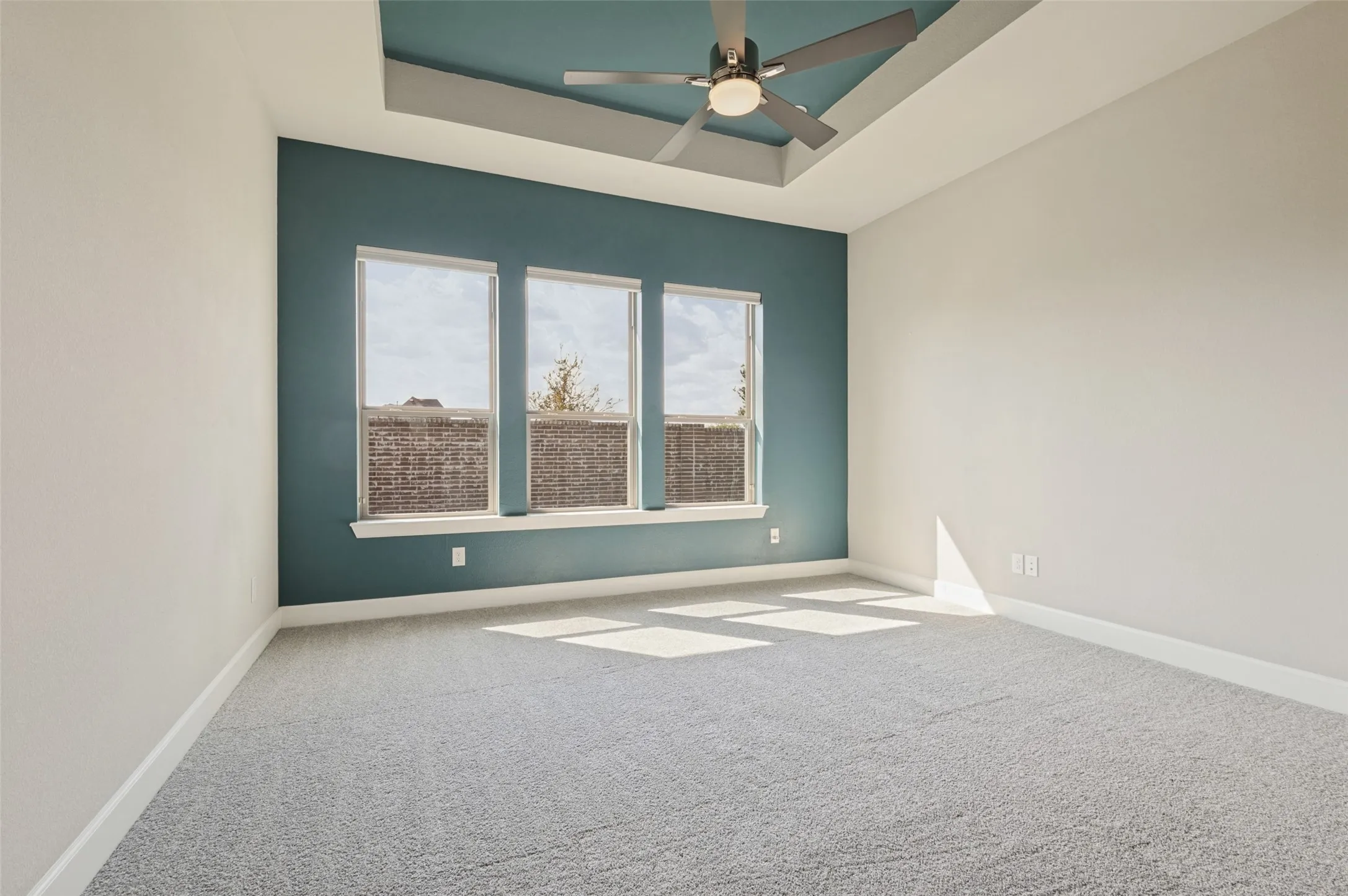 Single Family Residence For Sale in Johnson County , 1304 Brandenburg Street, Mansfield, Texas 76063, 4 Bedroom, 3 Bathroom, 2 Garage spaces, 2,548 Sqft, built in 2021, mls#21403326, Real Estate Agent in Mansfield, Homes For Sale in Johnson county, Homes For Sale in Mansfield, Realtor in Mansfield Texas, Real Estate Brokerage Independent Realty Texas, Luminita Cordes Realtor