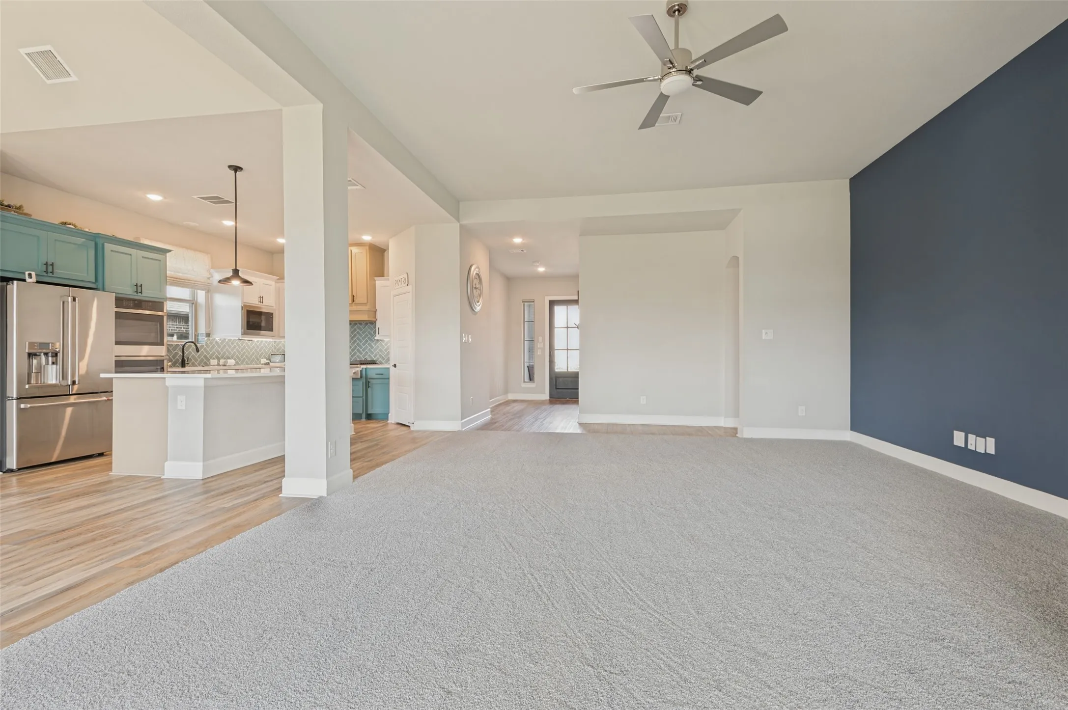 Single Family Residence For Sale in Johnson County , 1304 Brandenburg Street, Mansfield, Texas 76063, 4 Bedroom, 3 Bathroom, 2 Garage spaces, 2,548 Sqft, built in 2021, mls#21403326, Real Estate Agent in Mansfield, Homes For Sale in Johnson county, Homes For Sale in Mansfield, Realtor in Mansfield Texas, Real Estate Brokerage Independent Realty Texas, Luminita Cordes Realtor
