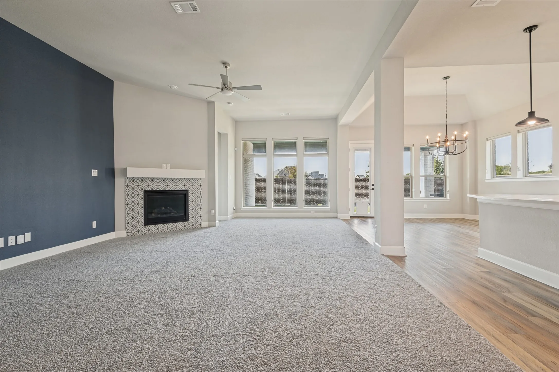 Single Family Residence For Sale in Johnson County , 1304 Brandenburg Street, Mansfield, Texas 76063, 4 Bedroom, 3 Bathroom, 2 Garage spaces, 2,548 Sqft, built in 2021, mls#21403326, Real Estate Agent in Mansfield, Homes For Sale in Johnson county, Homes For Sale in Mansfield, Realtor in Mansfield Texas, Real Estate Brokerage Independent Realty Texas, Luminita Cordes Realtor