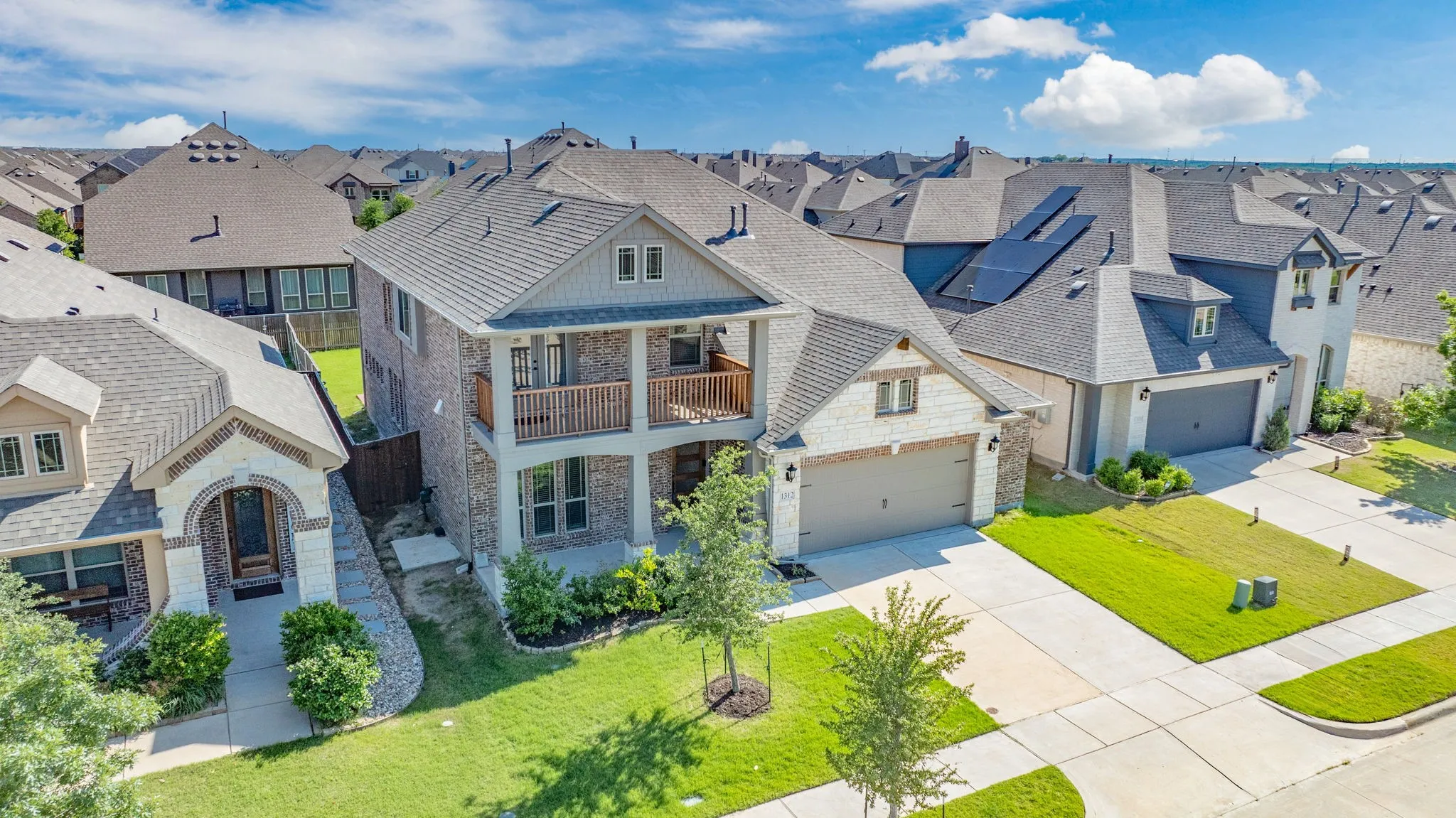 Single Family Residence For Rent in Denton County , 1312 Arrowwood Drive, Aubrey, Texas 76227, 4 Bedroom, 4 Bathroom, 2 Garage spaces, 3,106 Sqft, built in 2021, mls#21405725, Real Estate Agent in Aubrey, Homes For Rent in Denton county, Homes For Rent in Aubrey, Realtor in Aubrey Texas, Real Estate Brokerage Independent Realty Texas, Luminita Cordes Realtor