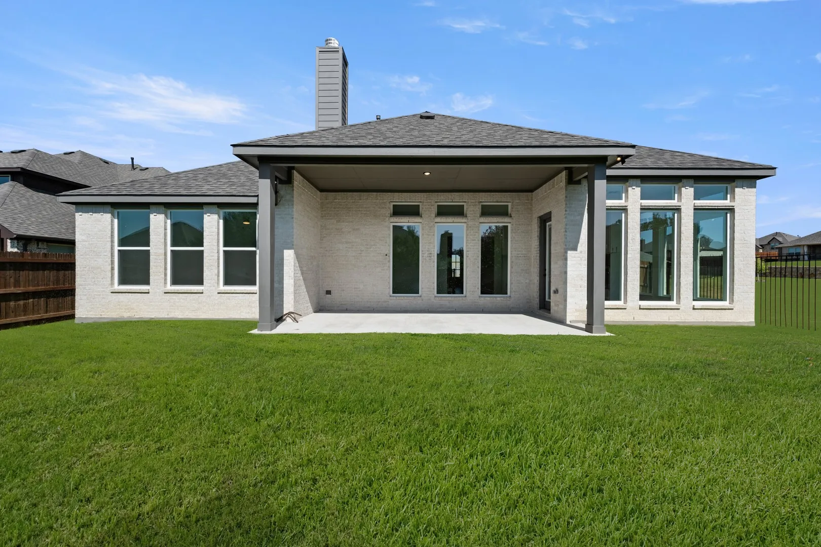Single Family Residence For Sale in Johnson County , 2601 Lila Street, Burleson, Texas 76028, 3 Bedroom, 3 Bathroom, 2 Garage spaces, 2,776 Sqft, built in 2026, mls#21405730, Real Estate Agent in Burleson, Homes For Sale in Johnson county, Homes For Sale in Burleson, Realtor in Burleson Texas, Real Estate Brokerage Independent Realty Texas, Luminita Cordes Realtor