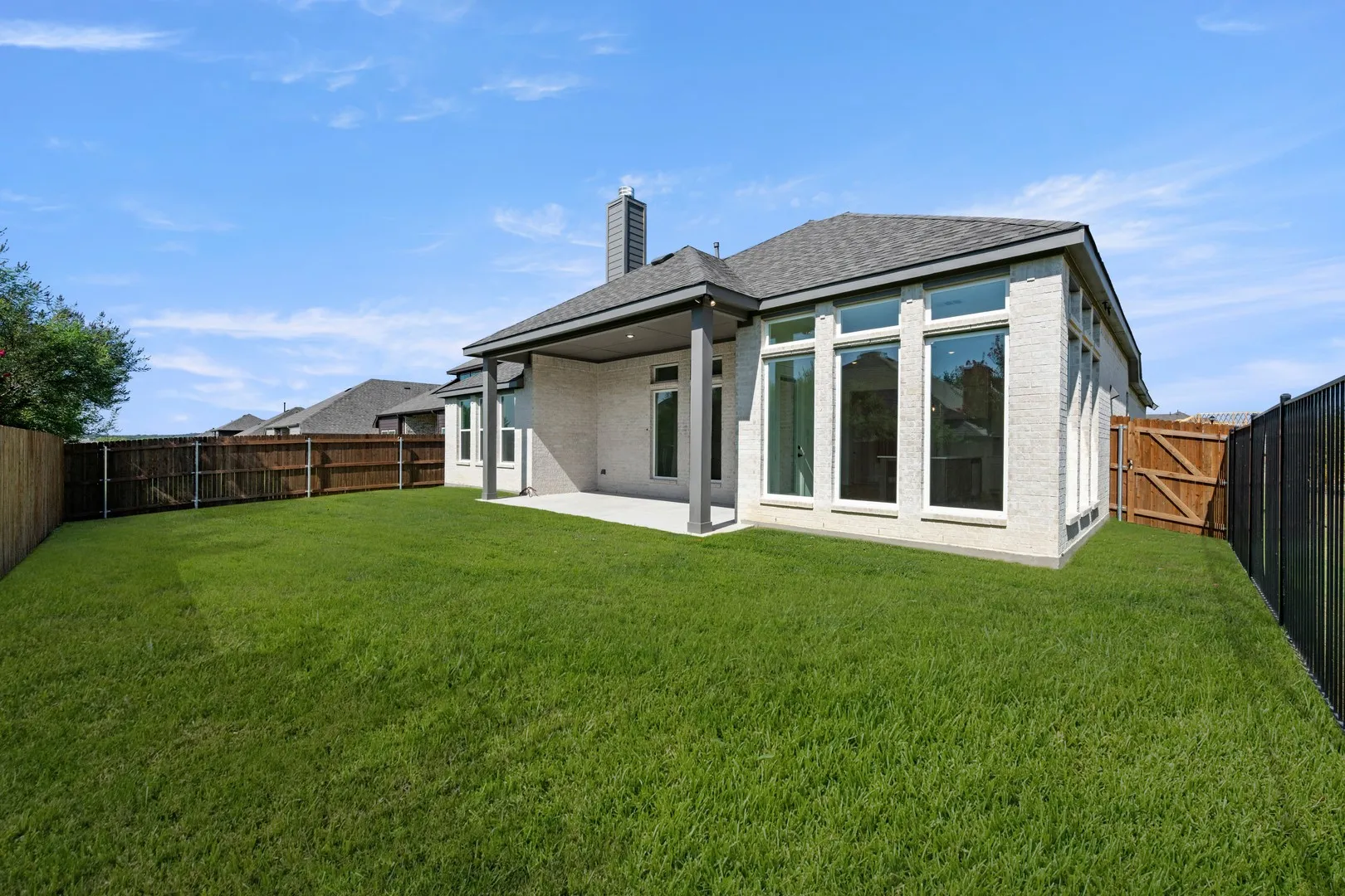 Single Family Residence For Sale in Johnson County , 2601 Lila Street, Burleson, Texas 76028, 3 Bedroom, 3 Bathroom, 2 Garage spaces, 2,776 Sqft, built in 2026, mls#21405730, Real Estate Agent in Burleson, Homes For Sale in Johnson county, Homes For Sale in Burleson, Realtor in Burleson Texas, Real Estate Brokerage Independent Realty Texas, Luminita Cordes Realtor