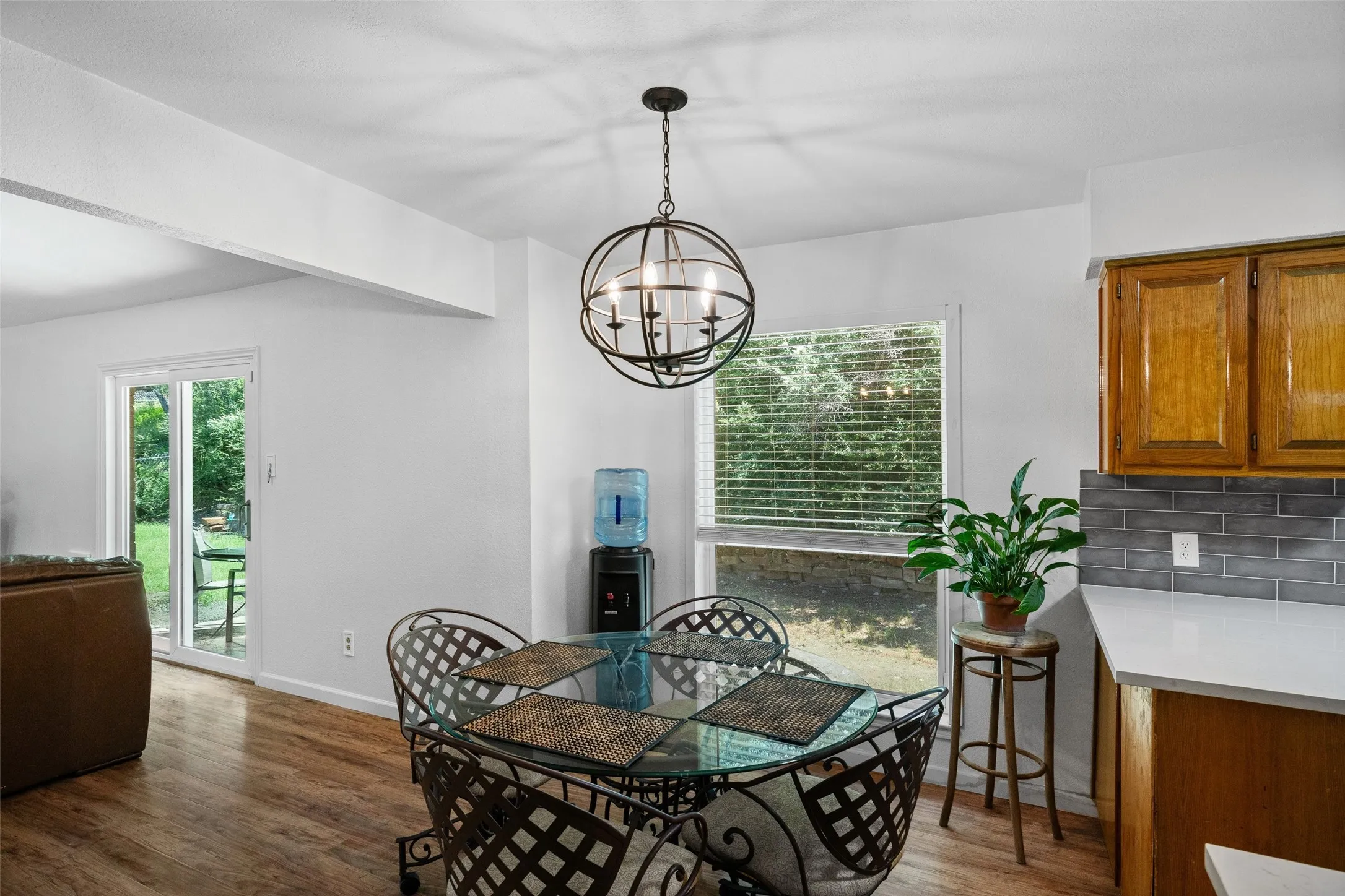 Single Family Residence For Rent in Tarrant County , 3905 Driskell Boulevard, Fort Worth, Texas 76107, 3 Bedroom, 2 Bathroom, 2 Garage spaces, 1,493 Sqft, built in 1986, mls#21405734, Real Estate Agent in Fort Worth, Homes For Rent in Tarrant county, Homes For Rent in Fort Worth, Realtor in Fort Worth Texas, Real Estate Brokerage Independent Realty Texas, Luminita Cordes Realtor
