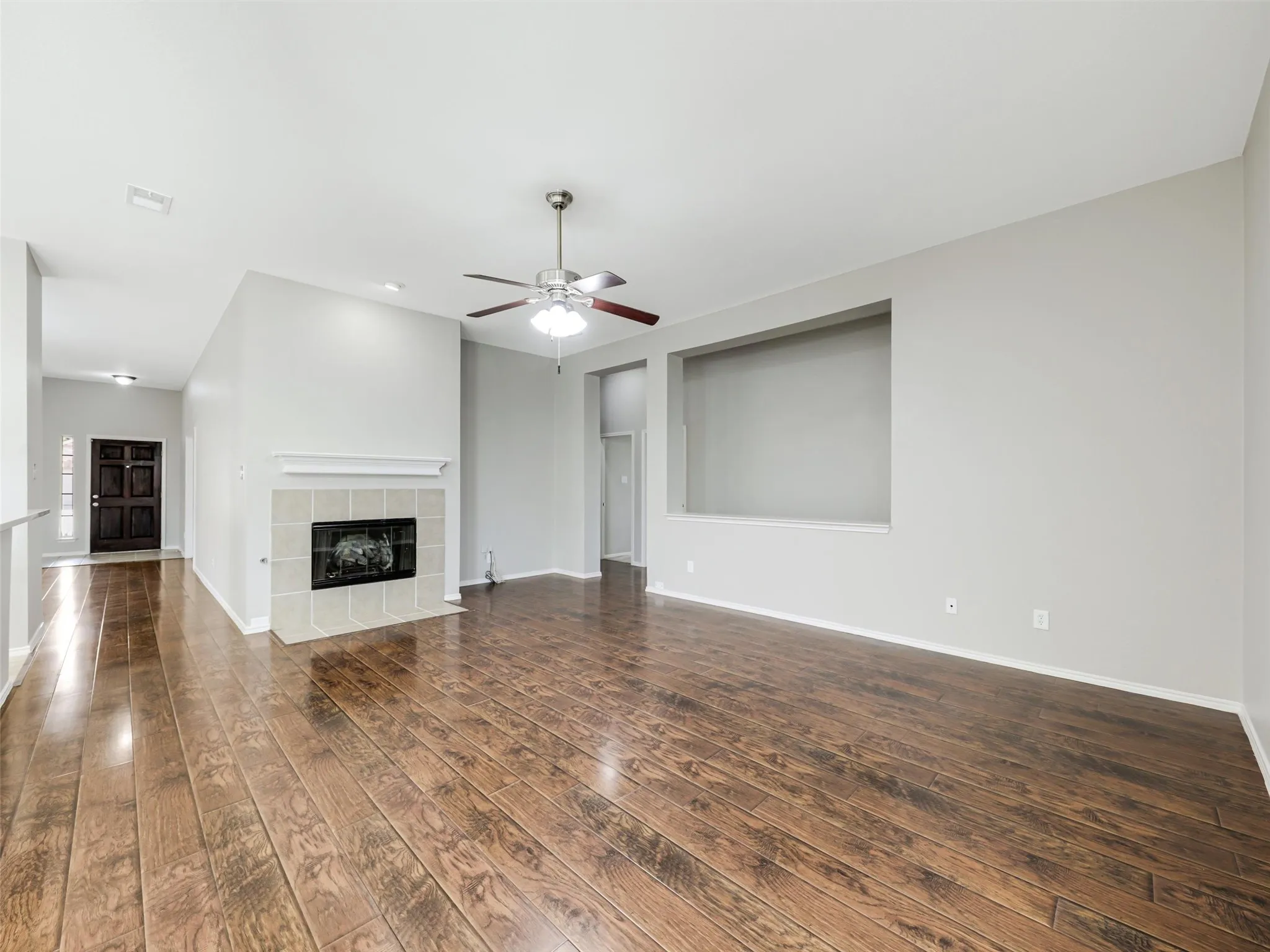 Single Family Residence For Rent in Collin County , 9016 Boone Drive, Mc Kinney, Texas 75071, 3 Bedroom, 2 Bathroom, 2 Garage spaces, 2,065 Sqft, built in 2003, mls#21405171, Real Estate Agent in Mc Kinney, Homes For Rent in Collin county, Homes For Rent in Mc Kinney, Realtor in Mc Kinney Texas, Real Estate Brokerage Independent Realty Texas, Luminita Cordes Realtor