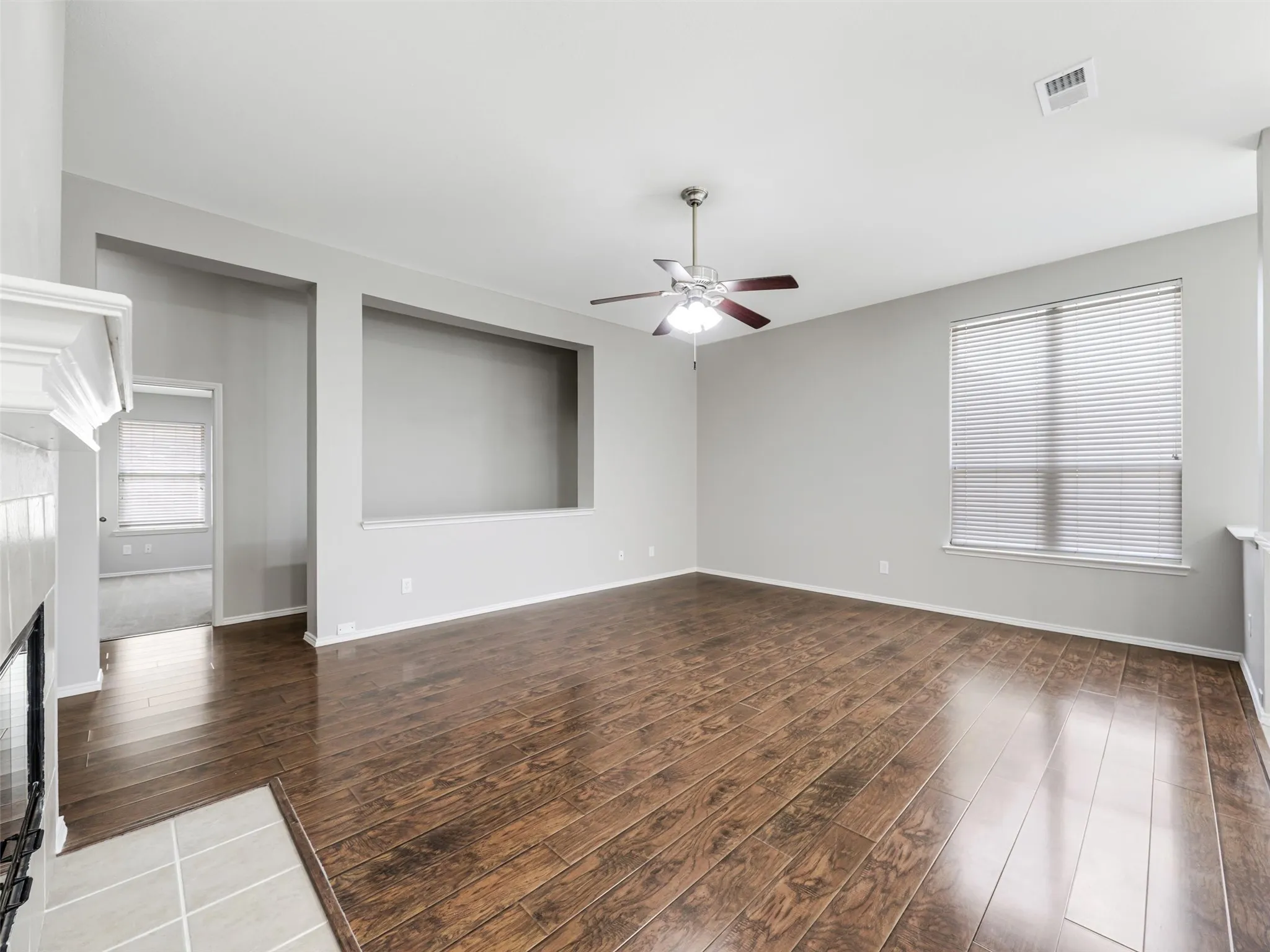 Single Family Residence For Rent in Collin County , 9016 Boone Drive, Mc Kinney, Texas 75071, 3 Bedroom, 2 Bathroom, 2 Garage spaces, 2,065 Sqft, built in 2003, mls#21405171, Real Estate Agent in Mc Kinney, Homes For Rent in Collin county, Homes For Rent in Mc Kinney, Realtor in Mc Kinney Texas, Real Estate Brokerage Independent Realty Texas, Luminita Cordes Realtor