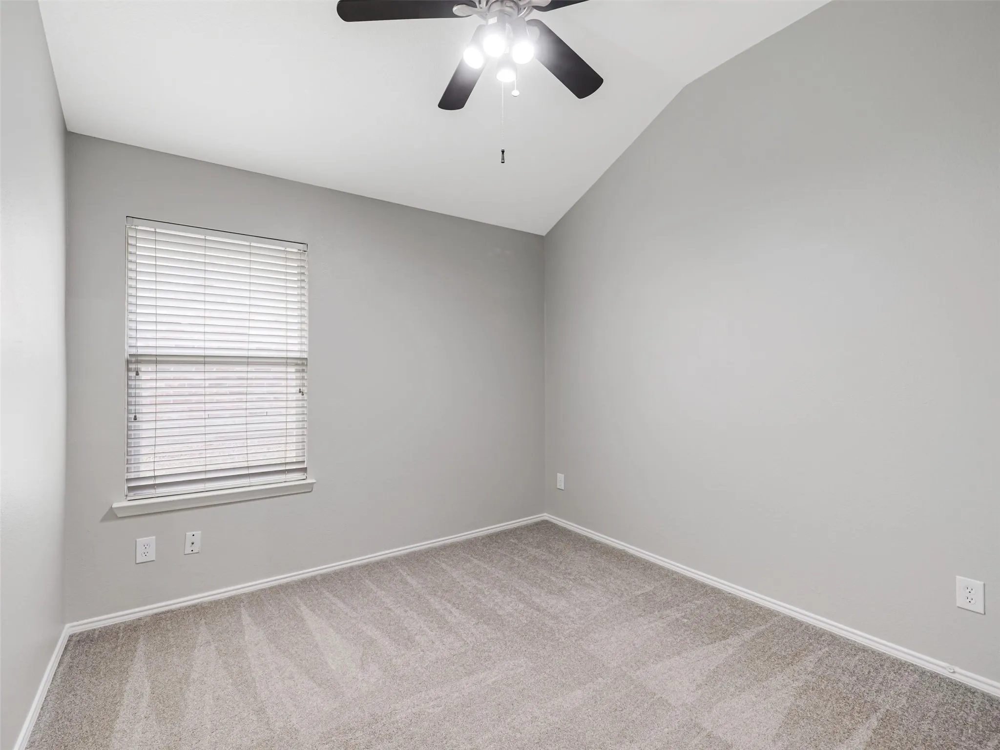 Single Family Residence For Rent in Collin County , 9016 Boone Drive, Mc Kinney, Texas 75071, 3 Bedroom, 2 Bathroom, 2 Garage spaces, 2,065 Sqft, built in 2003, mls#21405171, Real Estate Agent in Mc Kinney, Homes For Rent in Collin county, Homes For Rent in Mc Kinney, Realtor in Mc Kinney Texas, Real Estate Brokerage Independent Realty Texas, Luminita Cordes Realtor