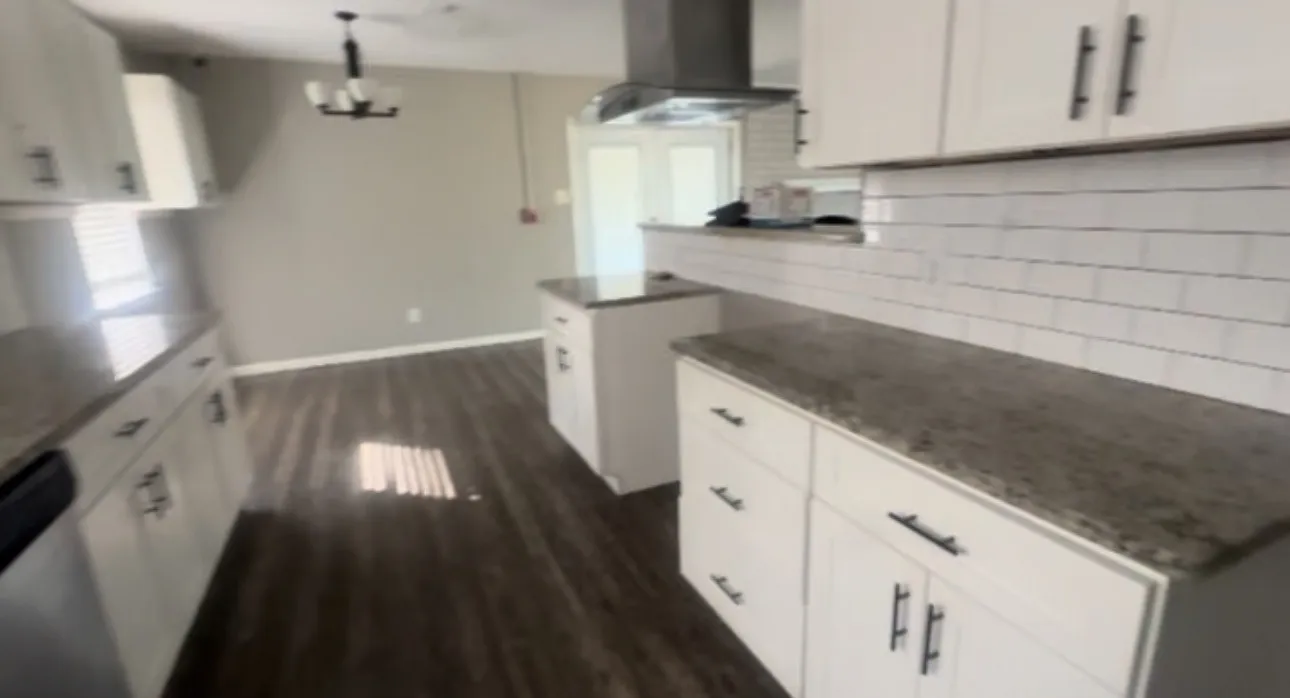 Single Family Residence For Sale in Tarrant County , 6208 Winifred Drive, Fort Worth, Texas 76133, 6 Bedroom, 4 Bathroom, Garage spaces, 2,795 Sqft, built in 1966, mls#21405742, Real Estate Agent in Fort Worth, Homes For Sale in Tarrant county, Homes For Sale in Fort Worth, Realtor in Fort Worth Texas, Real Estate Brokerage Independent Realty Texas, Luminita Cordes Realtor