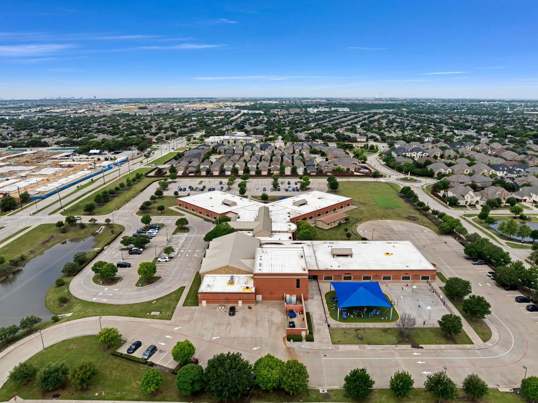 Single Family Residence For Sale in Collin County , 3921 Pitchstone Drive, Mc Kinney, Texas 75070, 3 Bedroom, 2 Bathroom, 2 Garage spaces, 2,178 Sqft, built in 2008, mls#21405744, Real Estate Agent in Mc Kinney, Homes For Sale in Collin county, Homes For Sale in Mc Kinney, Realtor in Mc Kinney Texas, Real Estate Brokerage Independent Realty Texas, Luminita Cordes Realtor