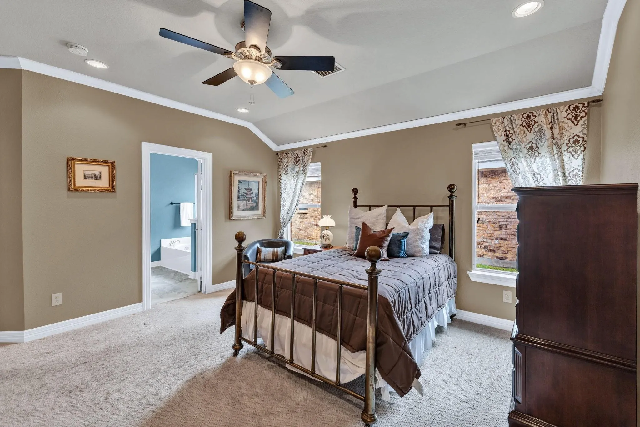 Single Family Residence For Sale in Collin County , 3921 Pitchstone Drive, Mc Kinney, Texas 75070, 3 Bedroom, 2 Bathroom, 2 Garage spaces, 2,178 Sqft, built in 2008, mls#21405744, Real Estate Agent in Mc Kinney, Homes For Sale in Collin county, Homes For Sale in Mc Kinney, Realtor in Mc Kinney Texas, Real Estate Brokerage Independent Realty Texas, Luminita Cordes Realtor