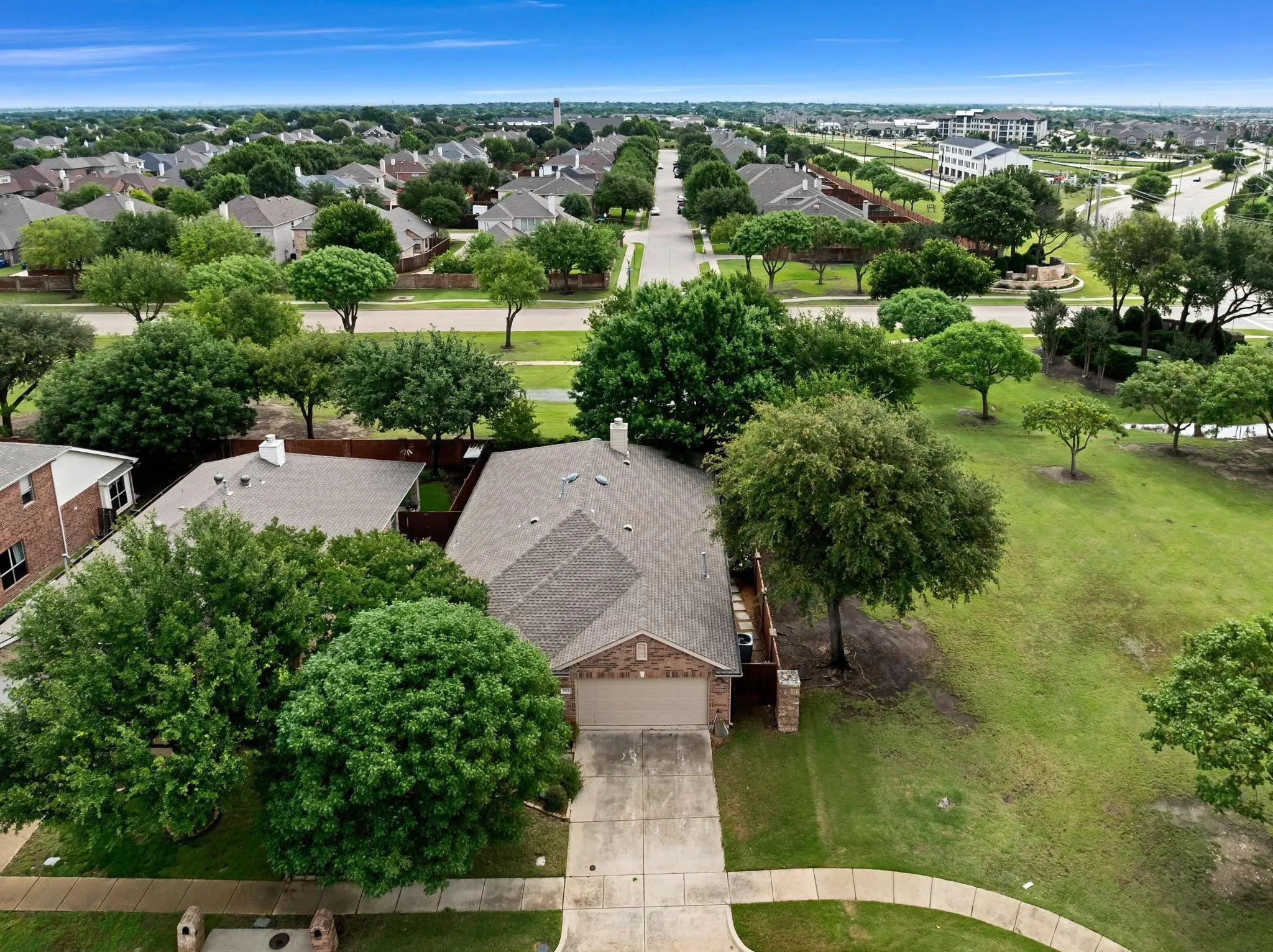 Single Family Residence For Sale in Collin County , 3921 Pitchstone Drive, Mc Kinney, Texas 75070, 3 Bedroom, 2 Bathroom, 2 Garage spaces, 2,178 Sqft, built in 2008, mls#21405744, Real Estate Agent in Mc Kinney, Homes For Sale in Collin county, Homes For Sale in Mc Kinney, Realtor in Mc Kinney Texas, Real Estate Brokerage Independent Realty Texas, Luminita Cordes Realtor