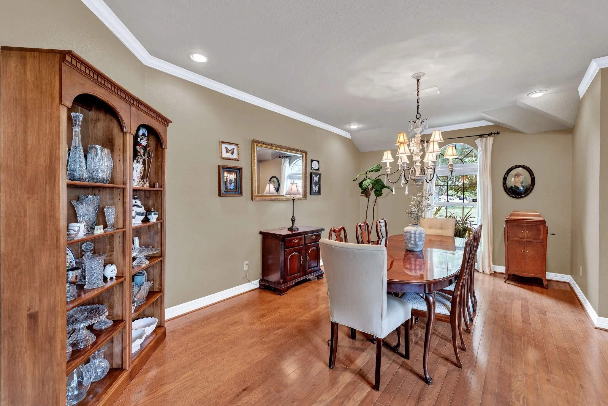 Single Family Residence For Sale in Collin County , 3921 Pitchstone Drive, Mc Kinney, Texas 75070, 3 Bedroom, 2 Bathroom, 2 Garage spaces, 2,178 Sqft, built in 2008, mls#21405744, Real Estate Agent in Mc Kinney, Homes For Sale in Collin county, Homes For Sale in Mc Kinney, Realtor in Mc Kinney Texas, Real Estate Brokerage Independent Realty Texas, Luminita Cordes Realtor