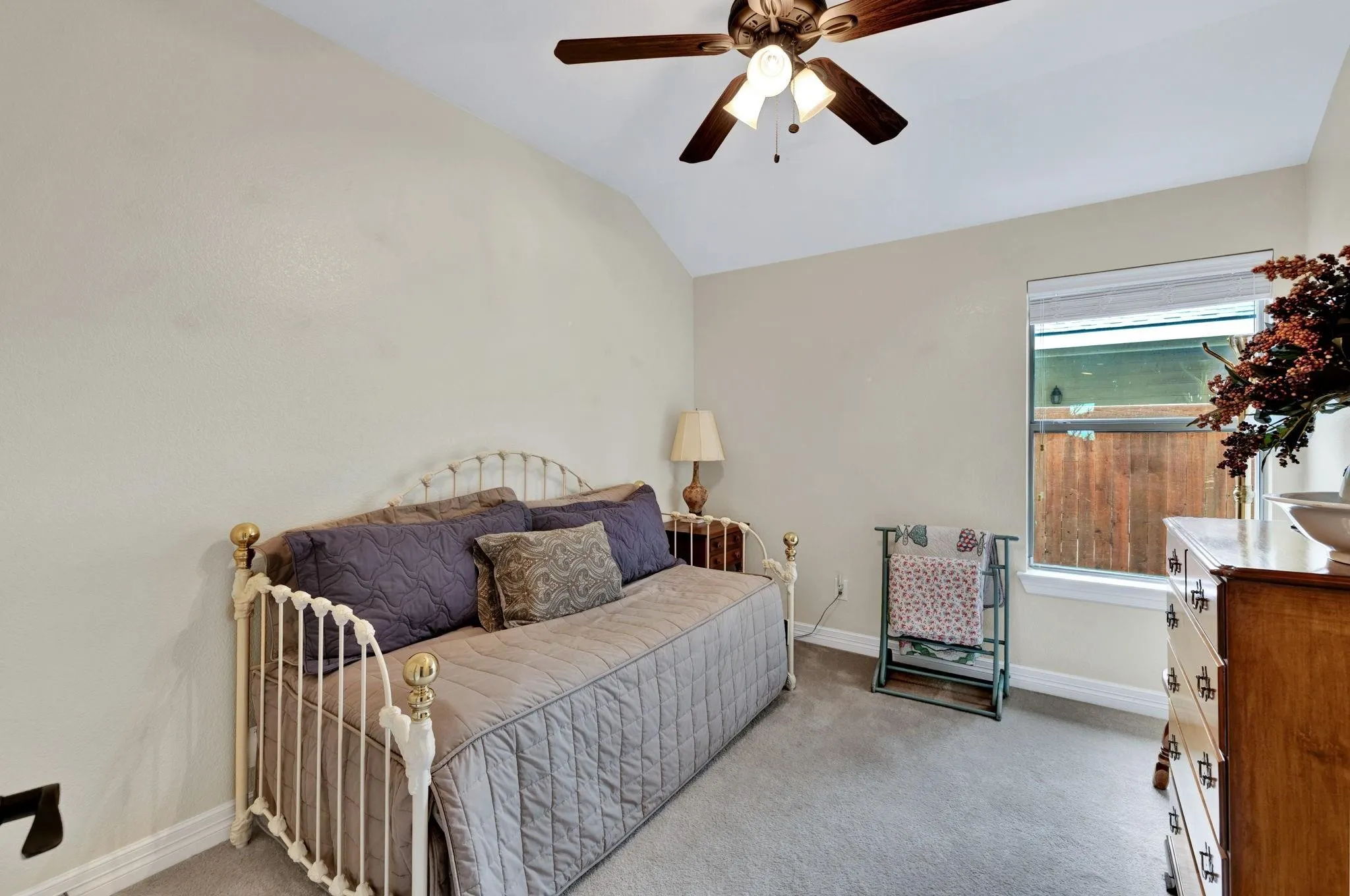 Single Family Residence For Sale in Collin County , 3921 Pitchstone Drive, Mc Kinney, Texas 75070, 3 Bedroom, 2 Bathroom, 2 Garage spaces, 2,178 Sqft, built in 2008, mls#21405744, Real Estate Agent in Mc Kinney, Homes For Sale in Collin county, Homes For Sale in Mc Kinney, Realtor in Mc Kinney Texas, Real Estate Brokerage Independent Realty Texas, Luminita Cordes Realtor