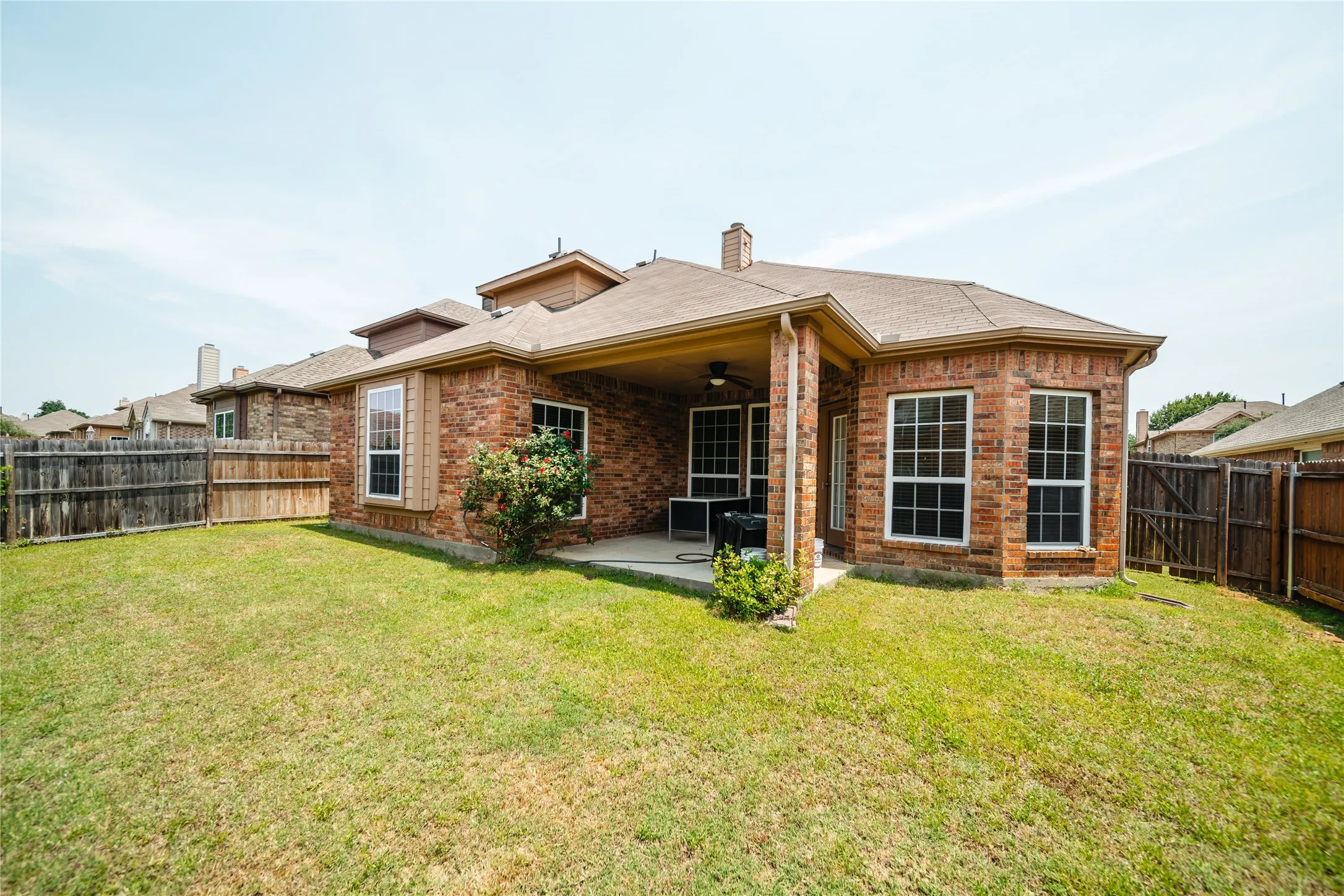 Single Family Residence For Rent in Denton County , 1442 Wellesley Drive, Lewisville, Texas 75067, 5 Bedroom, 4 Bathroom, 2 Garage spaces, 2,768 Sqft, built in 2012, mls#21405745, Real Estate Agent in Lewisville, Homes For Rent in Denton county, Homes For Rent in Lewisville, Realtor in Lewisville Texas, Real Estate Brokerage Independent Realty Texas, Luminita Cordes Realtor