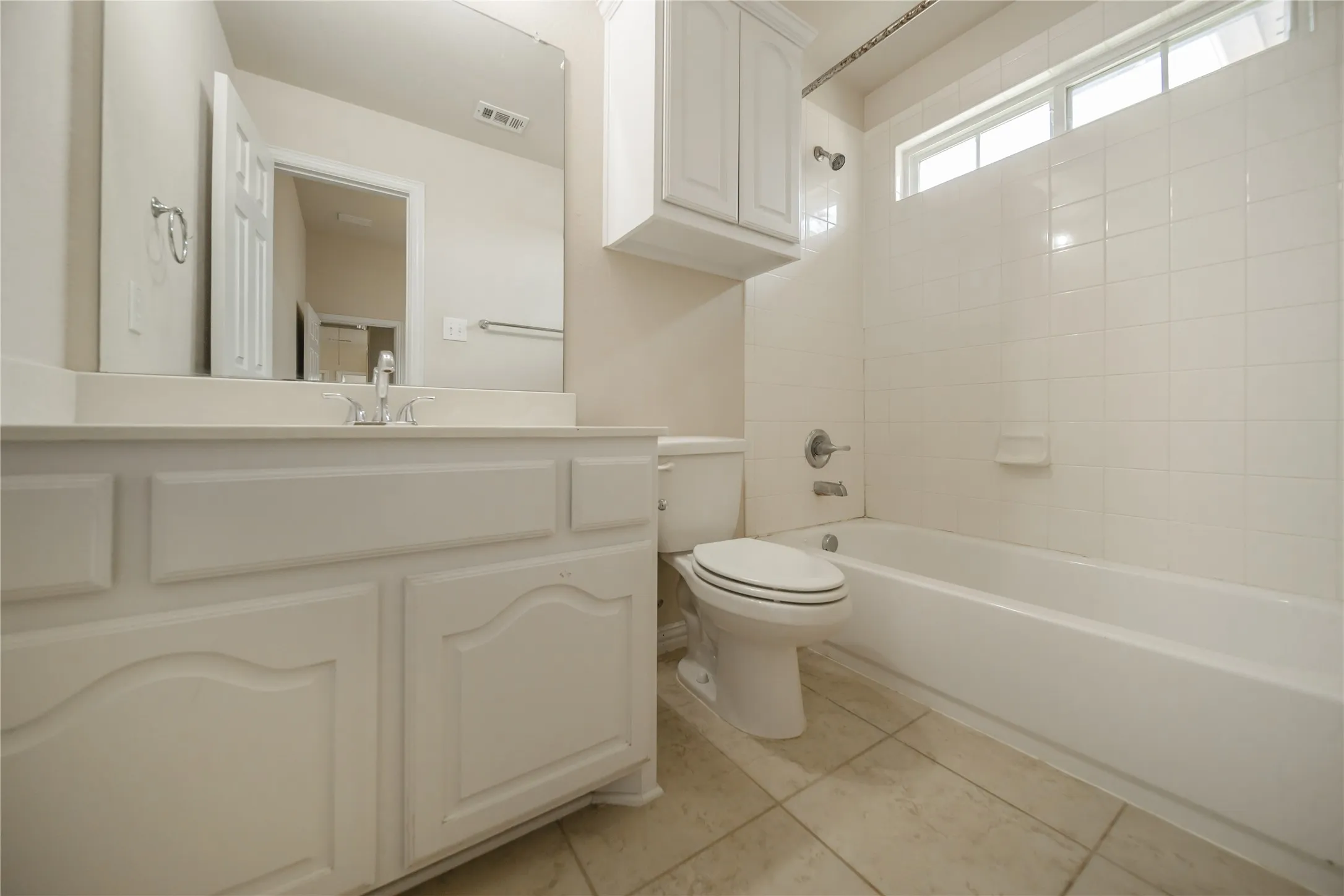 Single Family Residence For Rent in Denton County , 1442 Wellesley Drive, Lewisville, Texas 75067, 5 Bedroom, 4 Bathroom, 2 Garage spaces, 2,768 Sqft, built in 2012, mls#21405745, Real Estate Agent in Lewisville, Homes For Rent in Denton county, Homes For Rent in Lewisville, Realtor in Lewisville Texas, Real Estate Brokerage Independent Realty Texas, Luminita Cordes Realtor