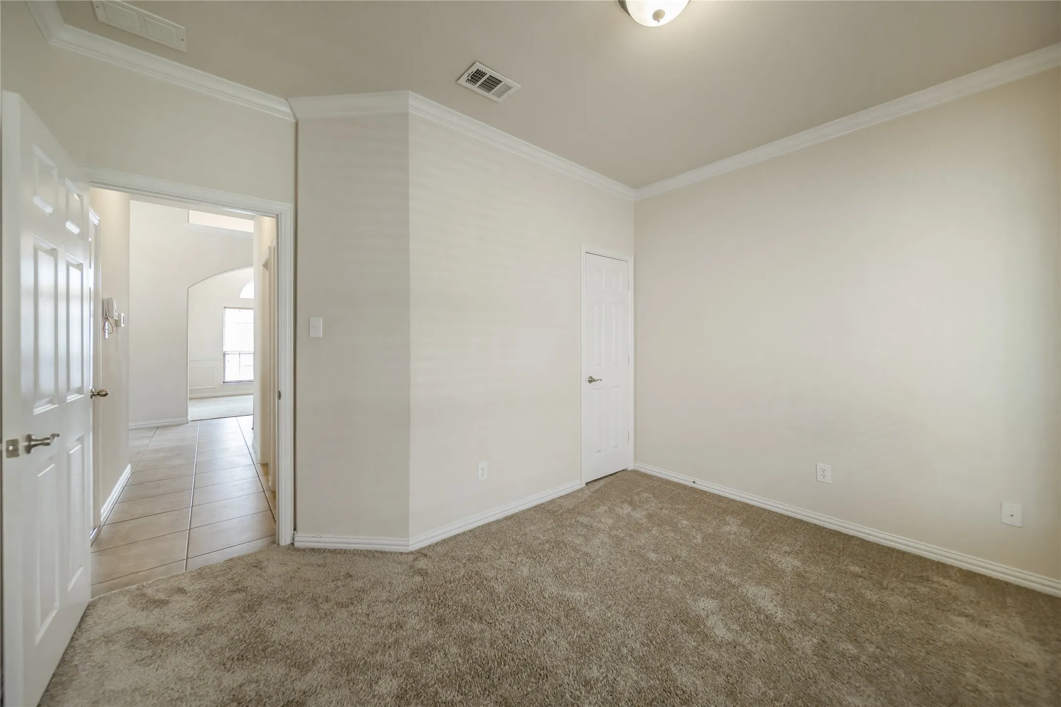 Single Family Residence For Rent in Denton County , 1442 Wellesley Drive, Lewisville, Texas 75067, 5 Bedroom, 4 Bathroom, 2 Garage spaces, 2,768 Sqft, built in 2012, mls#21405745, Real Estate Agent in Lewisville, Homes For Rent in Denton county, Homes For Rent in Lewisville, Realtor in Lewisville Texas, Real Estate Brokerage Independent Realty Texas, Luminita Cordes Realtor