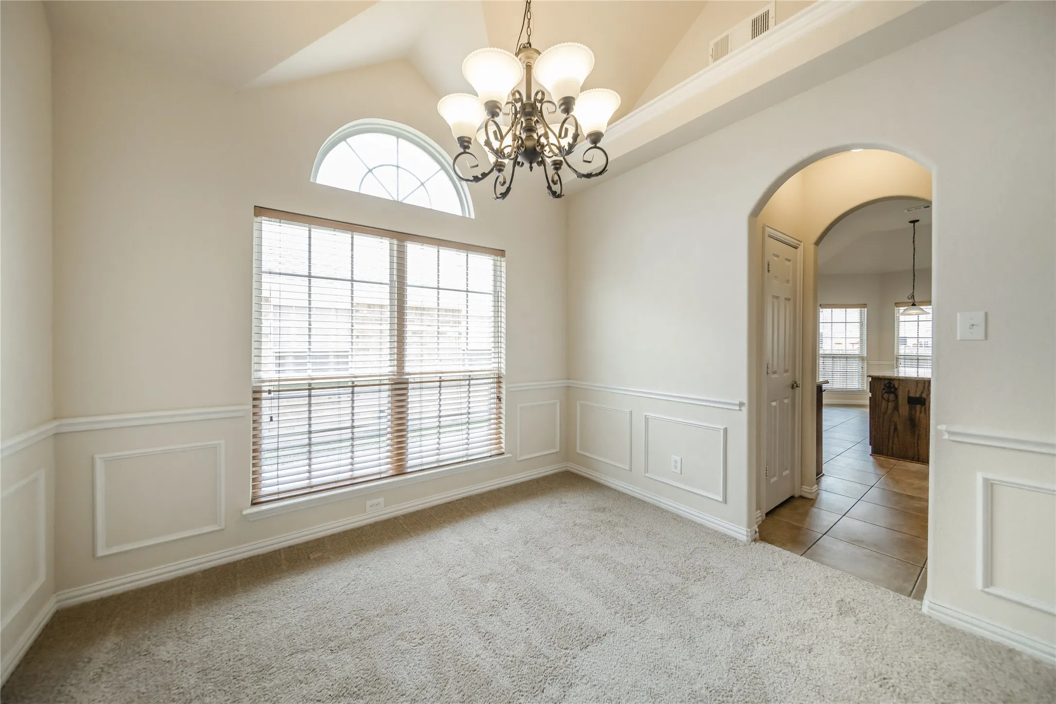 Single Family Residence For Rent in Denton County , 1442 Wellesley Drive, Lewisville, Texas 75067, 5 Bedroom, 4 Bathroom, 2 Garage spaces, 2,768 Sqft, built in 2012, mls#21405745, Real Estate Agent in Lewisville, Homes For Rent in Denton county, Homes For Rent in Lewisville, Realtor in Lewisville Texas, Real Estate Brokerage Independent Realty Texas, Luminita Cordes Realtor