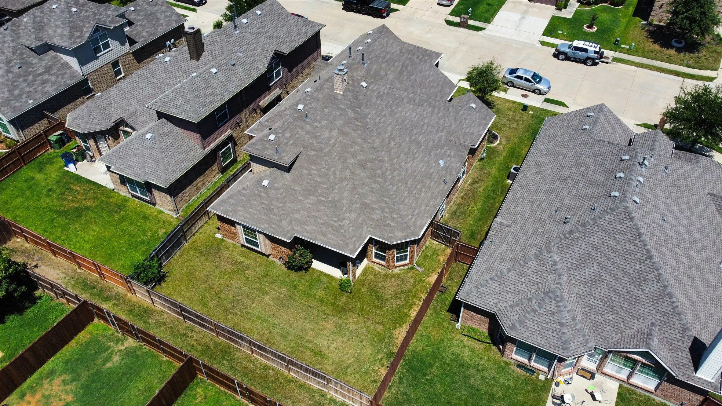 Single Family Residence For Rent in Denton County , 1442 Wellesley Drive, Lewisville, Texas 75067, 5 Bedroom, 4 Bathroom, 2 Garage spaces, 2,768 Sqft, built in 2012, mls#21405745, Real Estate Agent in Lewisville, Homes For Rent in Denton county, Homes For Rent in Lewisville, Realtor in Lewisville Texas, Real Estate Brokerage Independent Realty Texas, Luminita Cordes Realtor