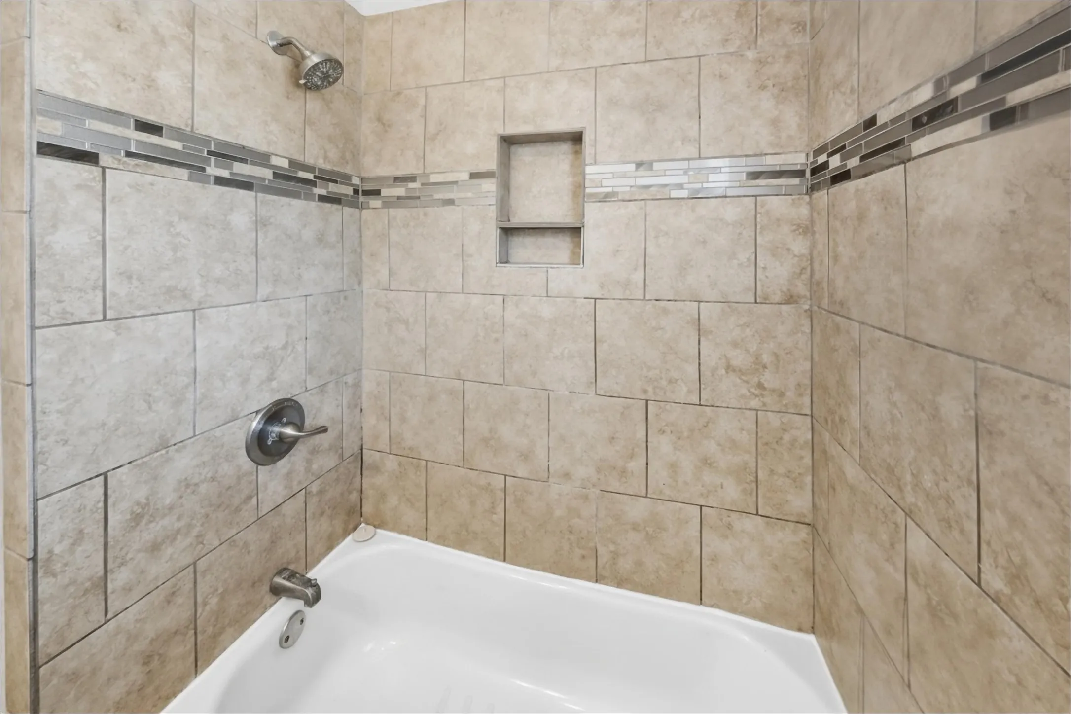 Single Family Residence For Rent in Tarrant County , 1221 Blalock Avenue, Fort Worth, Texas 76115, 3 Bedroom, 1 Bathroom, Garage spaces, 888 Sqft, built in 1955, mls#21405747, Real Estate Agent in Fort Worth, Homes For Rent in Tarrant county, Homes For Rent in Fort Worth, Realtor in Fort Worth Texas, Real Estate Brokerage Independent Realty Texas, Luminita Cordes Realtor