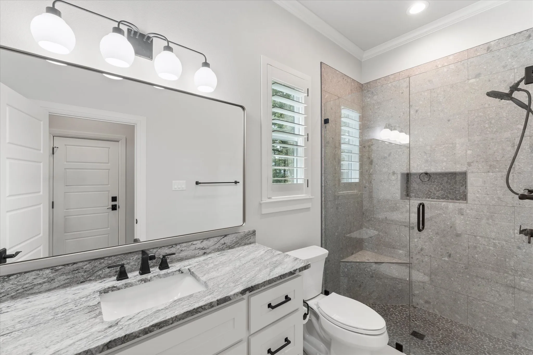 Single Family Residence For Sale in Wood County , 116 Private Road 5984, Yantis, Texas 75497, 4 Bedroom, 3 Bathroom, 5 Garage spaces, 5,888 Sqft, built in 2023, mls#21402053, Real Estate Agent in Yantis, Homes For Sale in Wood county, Homes For Sale in Yantis, Realtor in Yantis Texas, Real Estate Brokerage Independent Realty Texas, Luminita Cordes Realtor