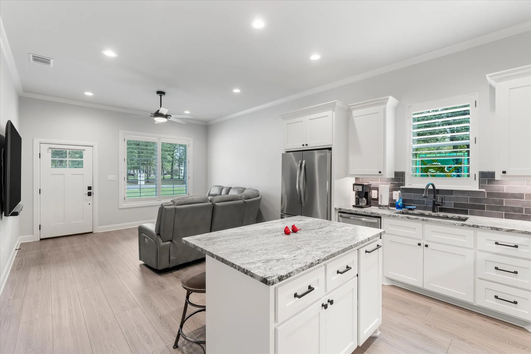 Single Family Residence For Sale in Wood County , 116 Private Road 5984, Yantis, Texas 75497, 4 Bedroom, 3 Bathroom, 5 Garage spaces, 5,888 Sqft, built in 2023, mls#21402053, Real Estate Agent in Yantis, Homes For Sale in Wood county, Homes For Sale in Yantis, Realtor in Yantis Texas, Real Estate Brokerage Independent Realty Texas, Luminita Cordes Realtor