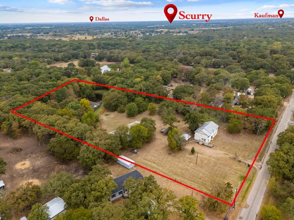 Single Family Residence For Sale in Kaufman County , 14847 N 3rd Street, Scurry, Texas 75158, 4 Bedroom, 3 Bathroom, 1 Garage spaces, 2,340 Sqft, built in 1978, mls#21405755, Real Estate Agent in Scurry, Homes For Sale in Kaufman county, Homes For Sale in Scurry, Realtor in Scurry Texas, Real Estate Brokerage Independent Realty Texas, Luminita Cordes Realtor