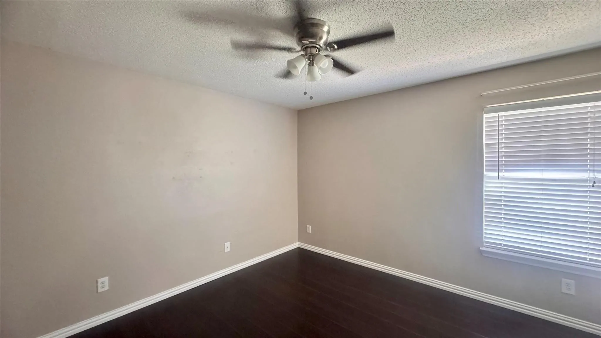 Single Family Residence For Rent in Collin County , 2601 Timberbrook Trail, Mc Kinney, Texas 75071, 3 Bedroom, 3 Bathroom, 2 Garage spaces, 2,307 Sqft, built in 2002, mls#21405756, Real Estate Agent in Mc Kinney, Homes For Rent in Collin county, Homes For Rent in Mc Kinney, Realtor in Mc Kinney Texas, Real Estate Brokerage Independent Realty Texas, Luminita Cordes Realtor